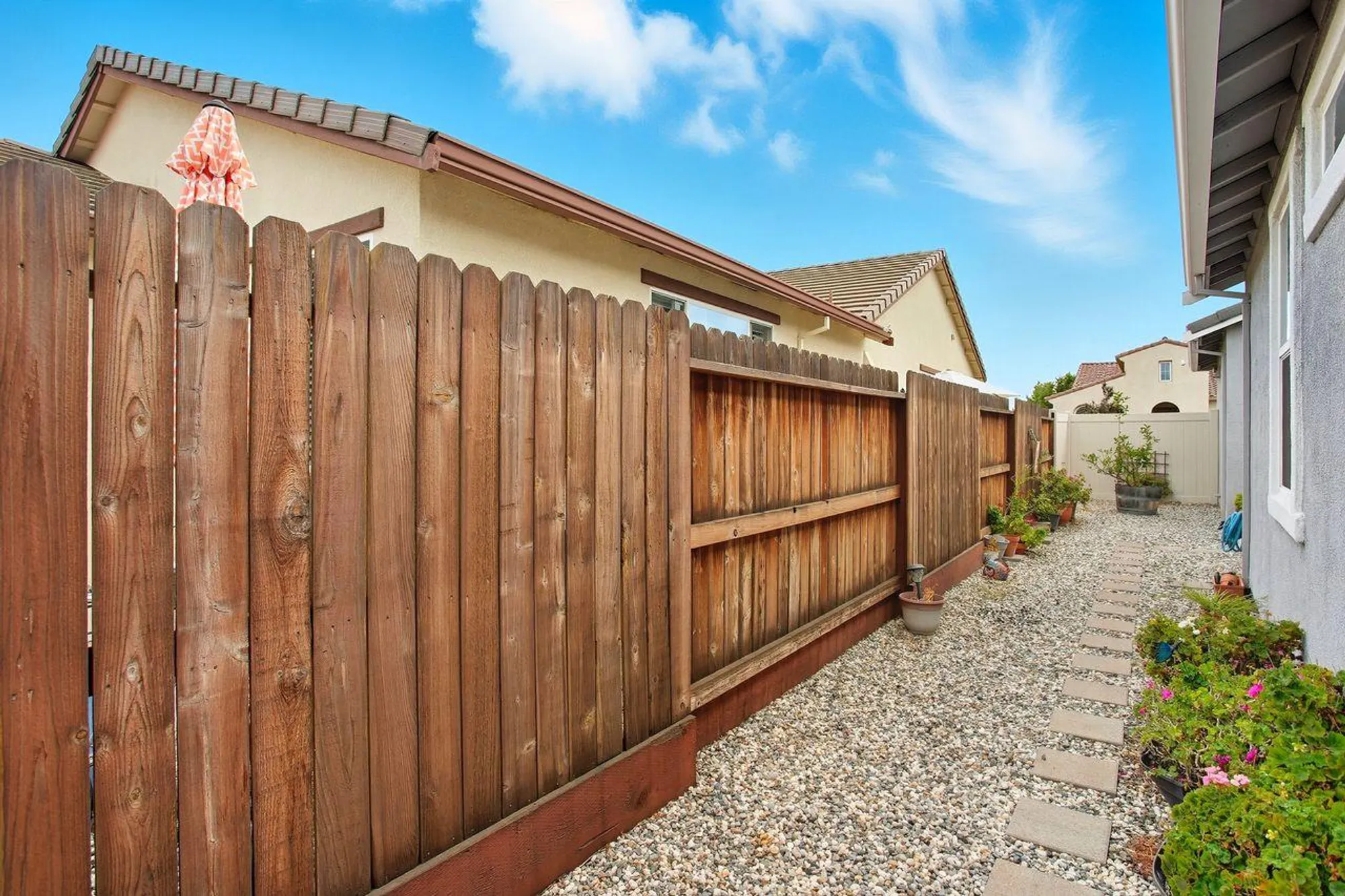 Property Slideshow image 23 of 36 | 4009 crete island ln, Sacramento, CA, 95834