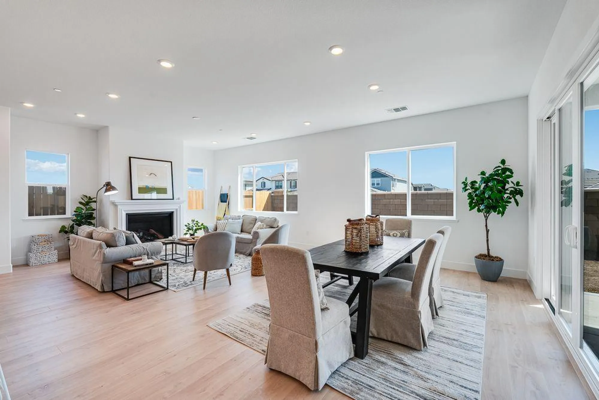 Property Slideshow image 15 of 62 | 8536 rino way, Elk Grove, CA, 95757