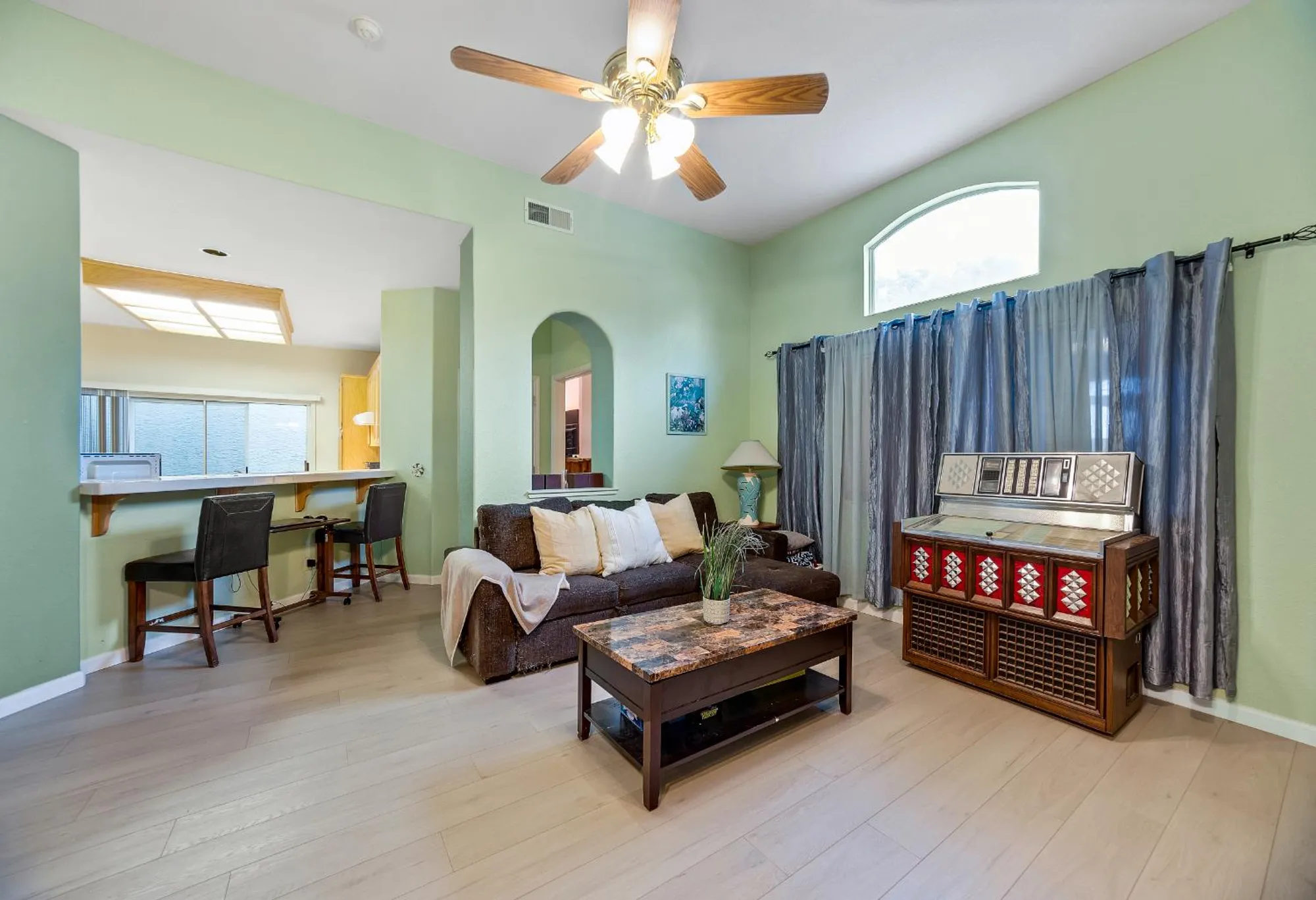 Property Slideshow image 22 of 29 | 7100 sunbridge ln, Sacramento, CA, 95828