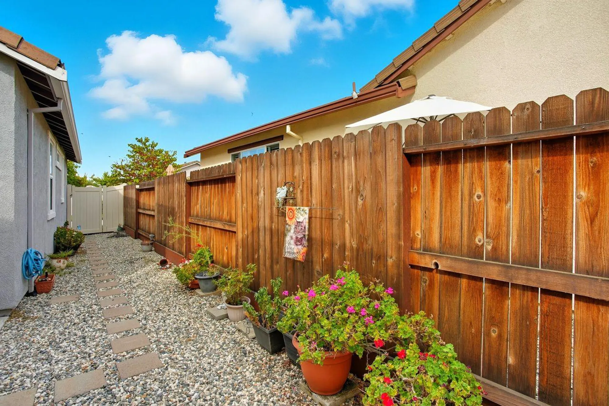 Property Slideshow image 22 of 36 | 4009 crete island ln, Sacramento, CA, 95834