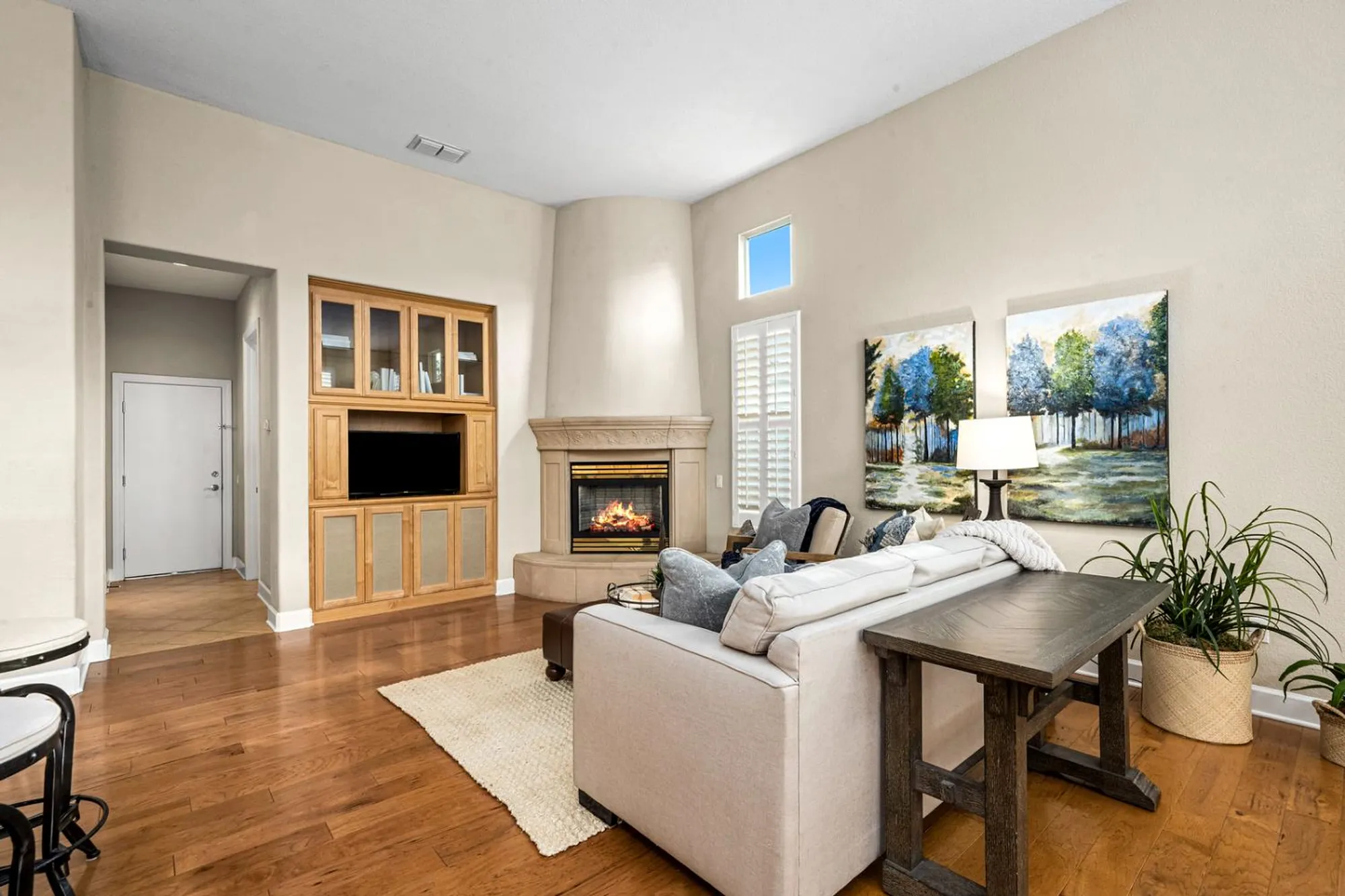 Property Slideshow image 21 of 44 | 856 mossy ridge ln, Lincoln, CA, 95648