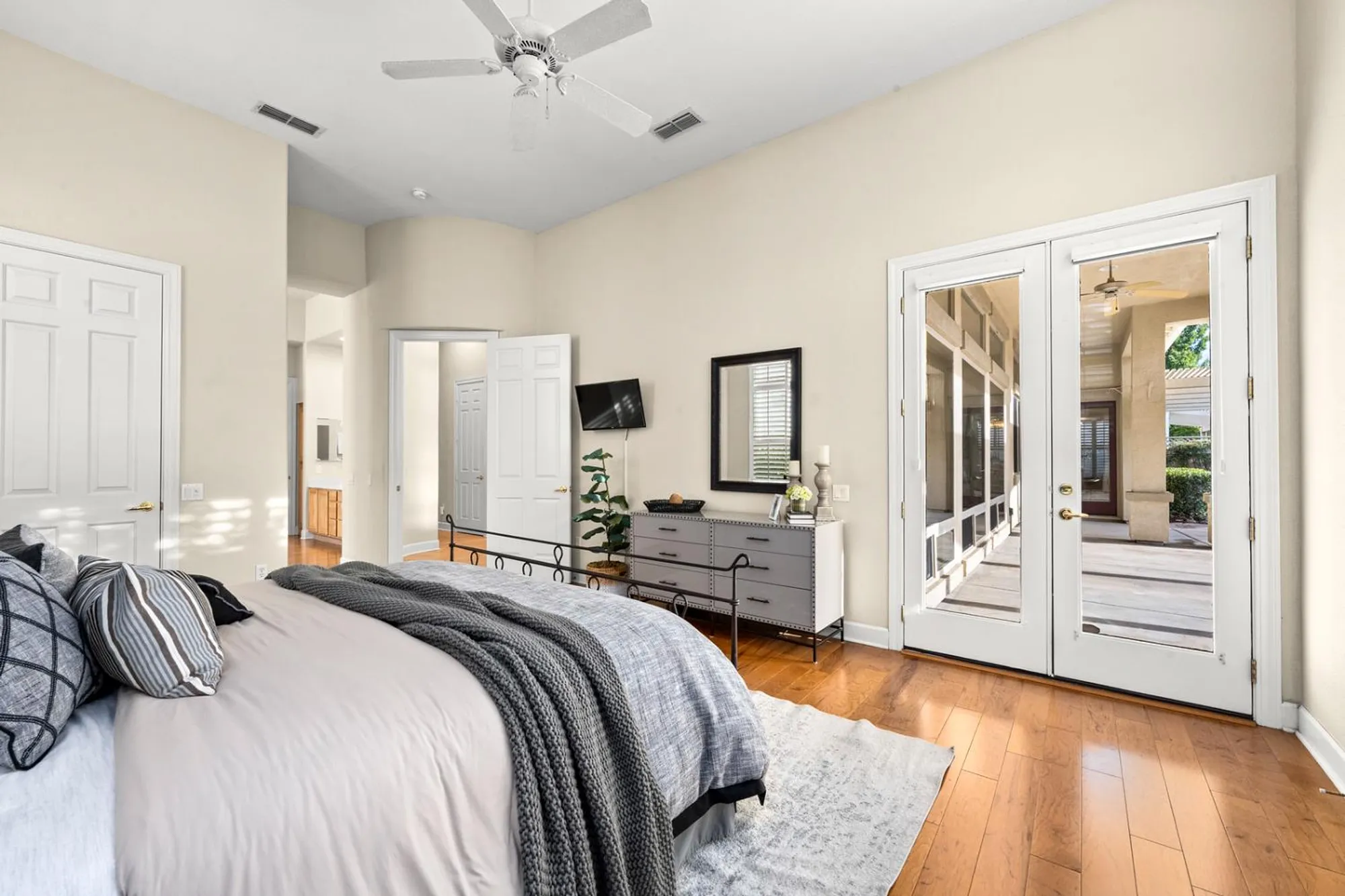 Property Slideshow image 23 of 44 | 856 mossy ridge ln, Lincoln, CA, 95648