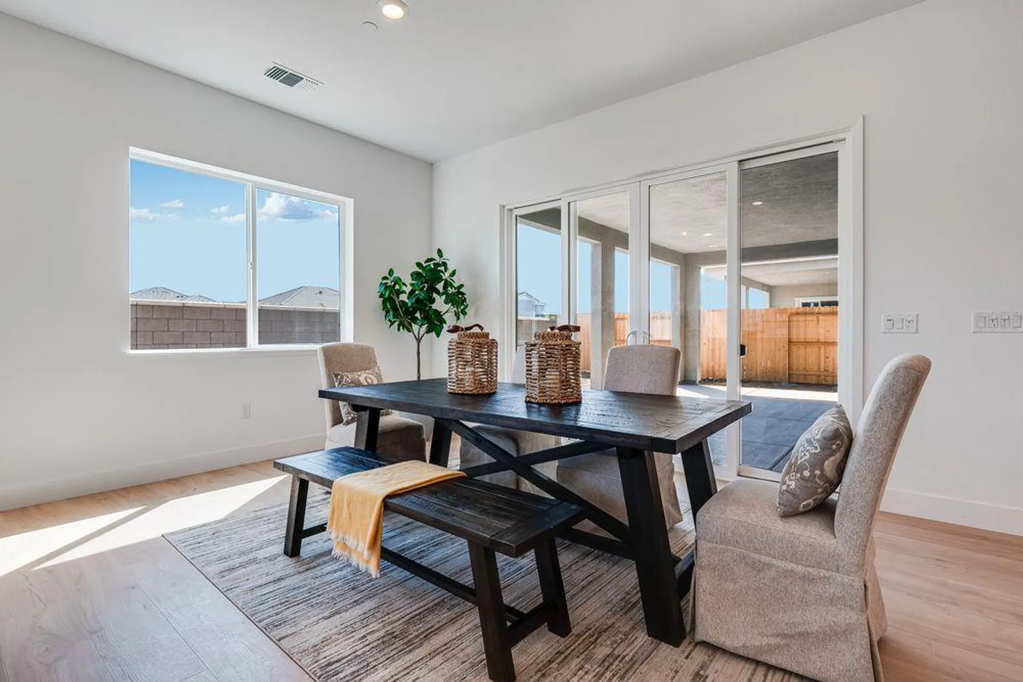 Property Slideshow image 14 of 62 | 8536 rino way, Elk Grove, CA, 95757