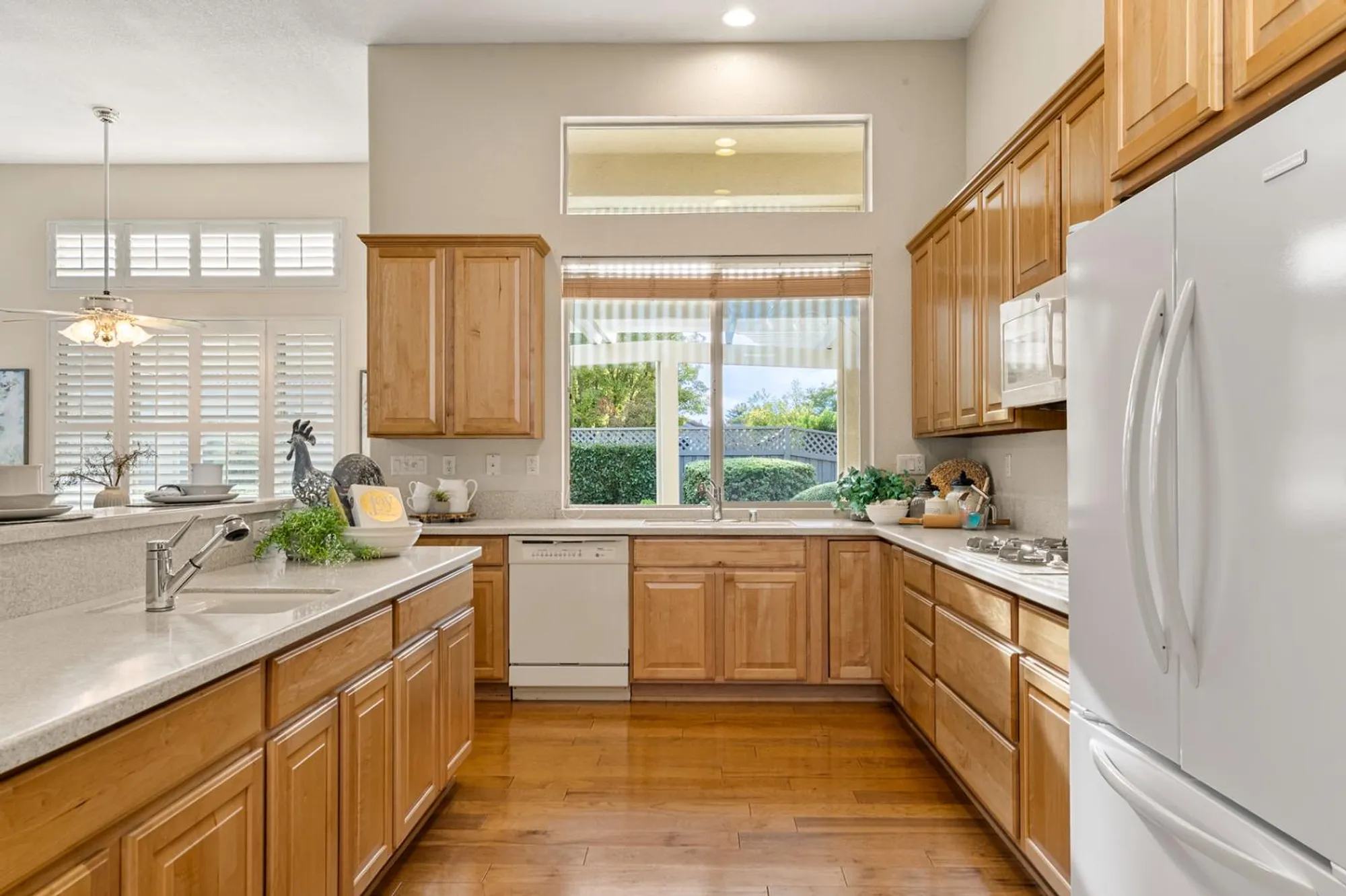 Property Slideshow image 14 of 44 | 856 mossy ridge ln, Lincoln, CA, 95648