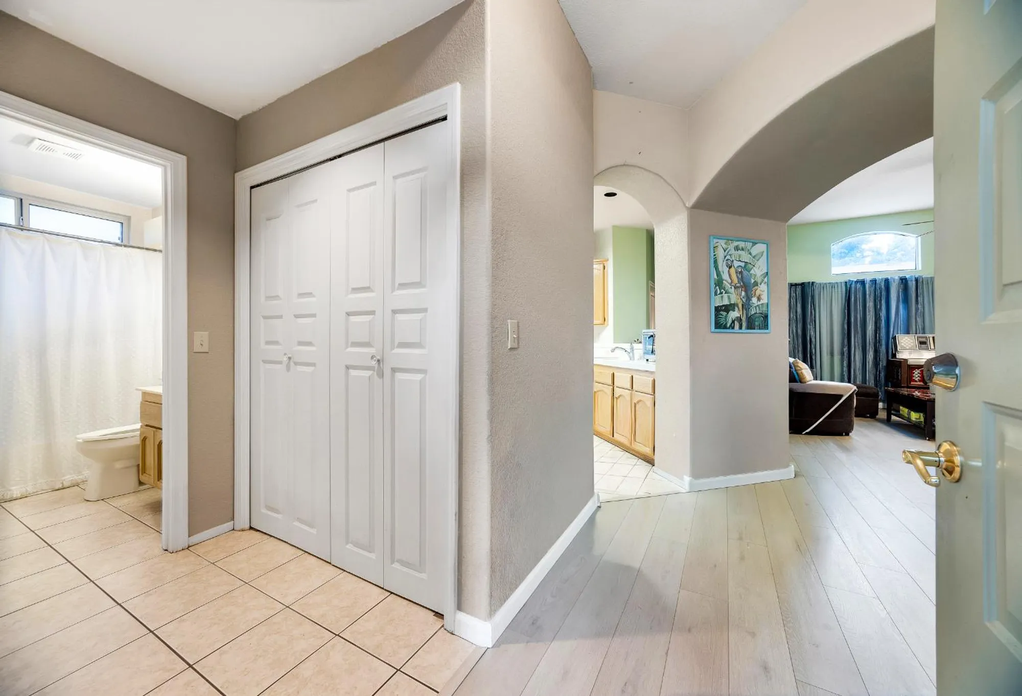 Property Slideshow image 18 of 29 | 7100 sunbridge ln, Sacramento, CA, 95828