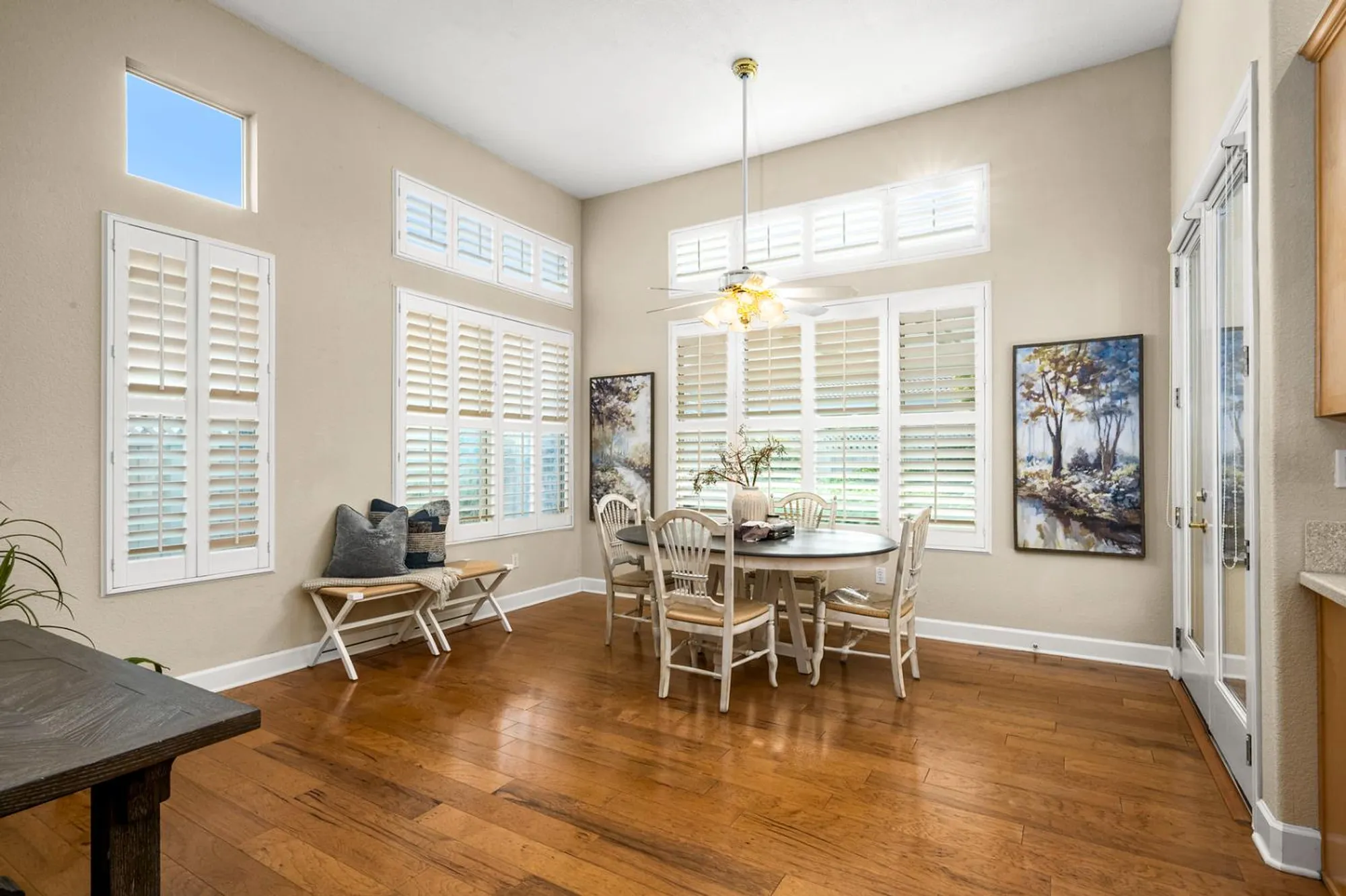 Property Slideshow image 19 of 44 | 856 mossy ridge ln, Lincoln, CA, 95648