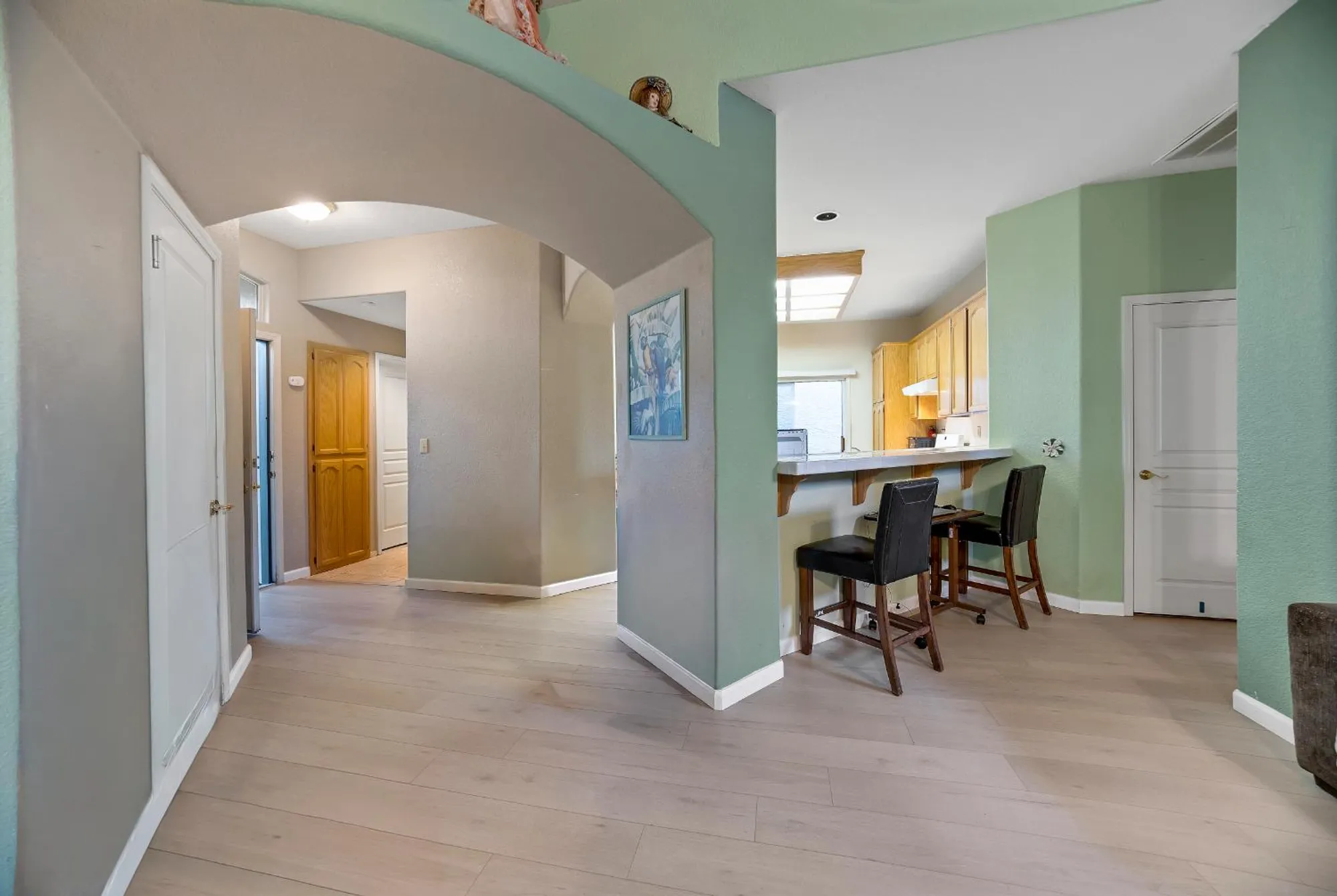 Property Slideshow image 17 of 29 | 7100 sunbridge ln, Sacramento, CA, 95828