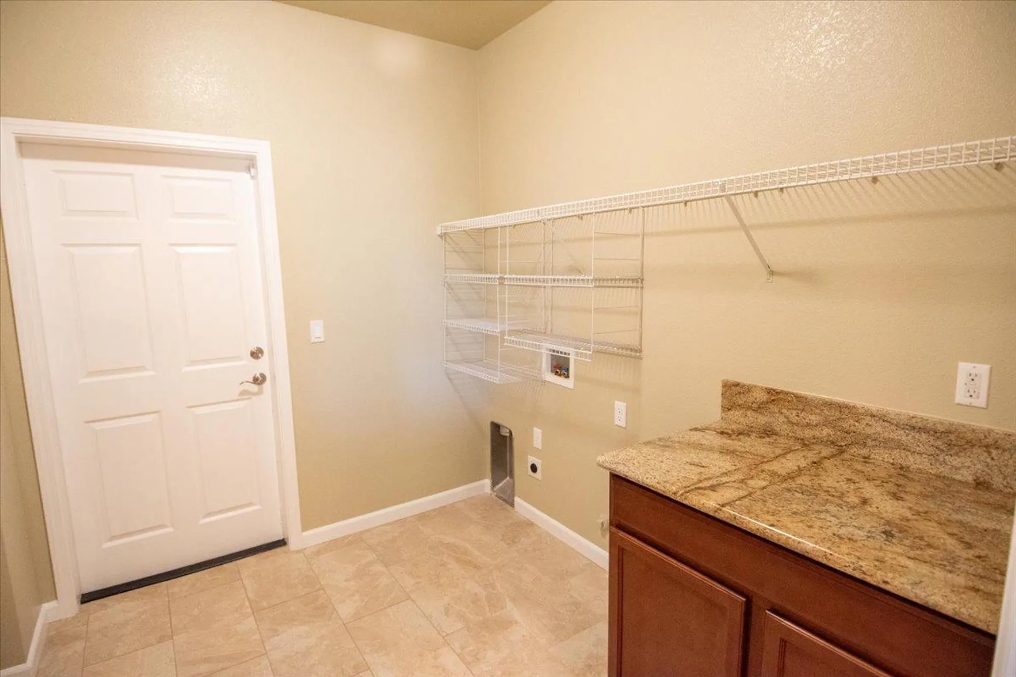 Property Slideshow image 34 of 54 | 2043 thomas dr, Jackson, CA, 95642