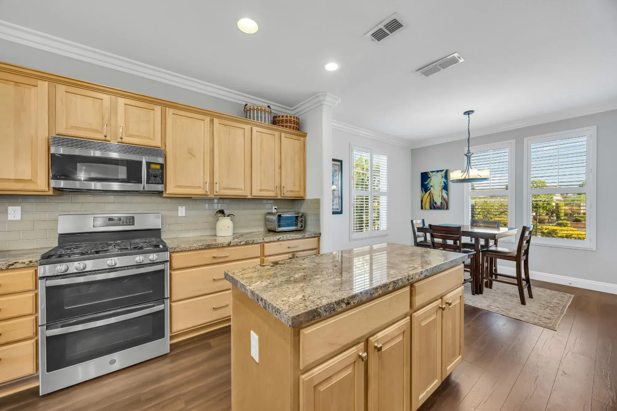 Property Slideshow image 13 of 63 | 310 elderberry ct, Lincoln, CA, 95648