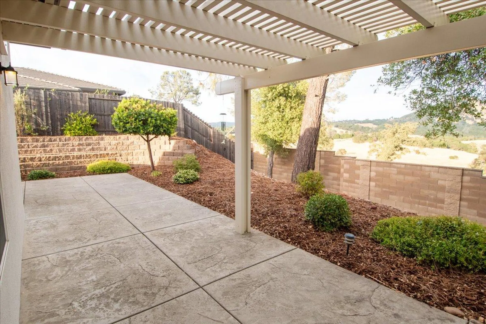 Property Slideshow image 11 of 54 | 2043 thomas dr, Jackson, CA, 95642