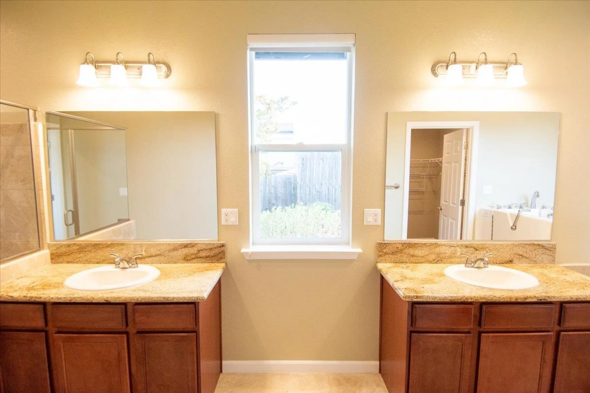 Property Slideshow image 41 of 54 | 2043 thomas dr, Jackson, CA, 95642