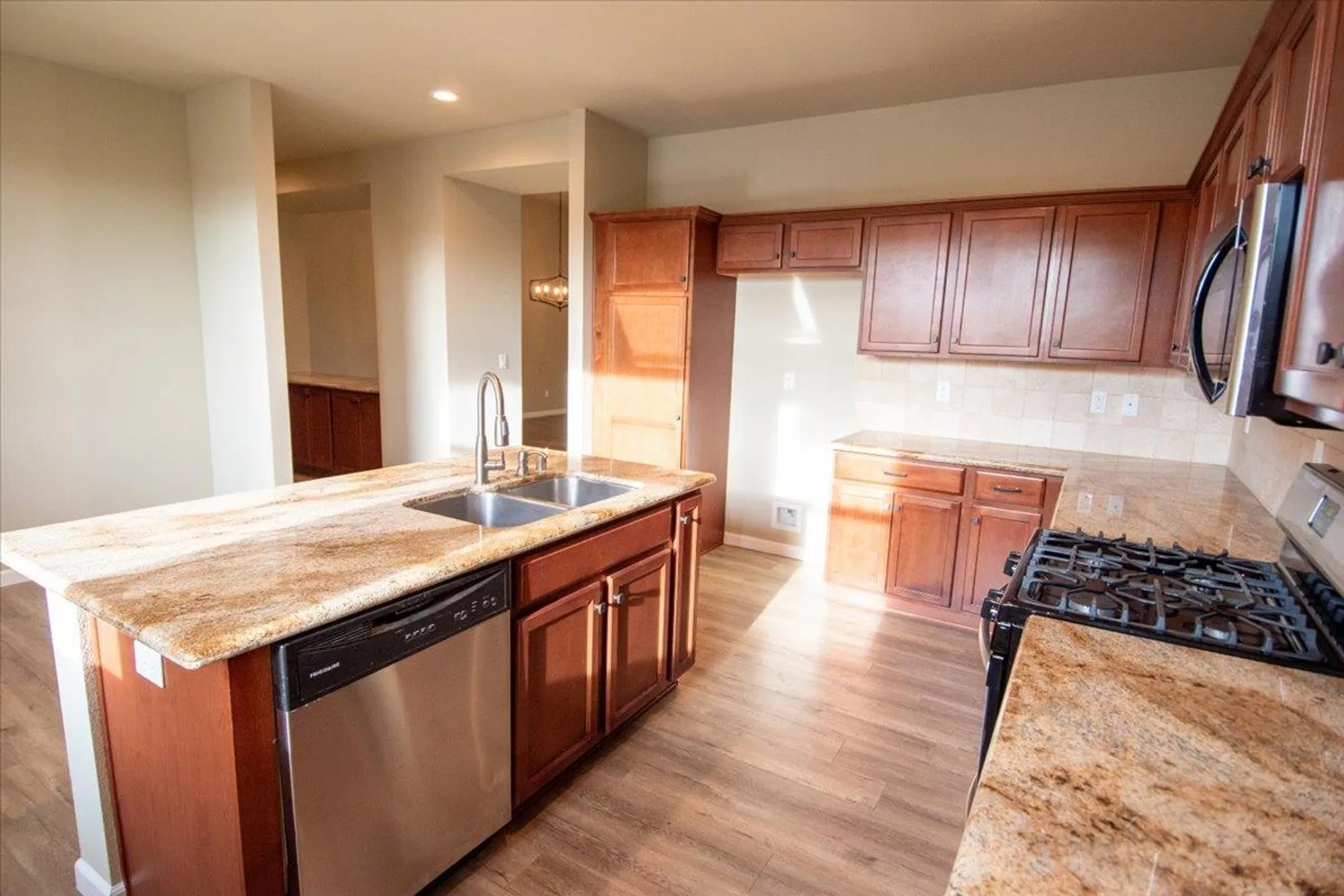 Property Slideshow image 19 of 54 | 2043 thomas dr, Jackson, CA, 95642
