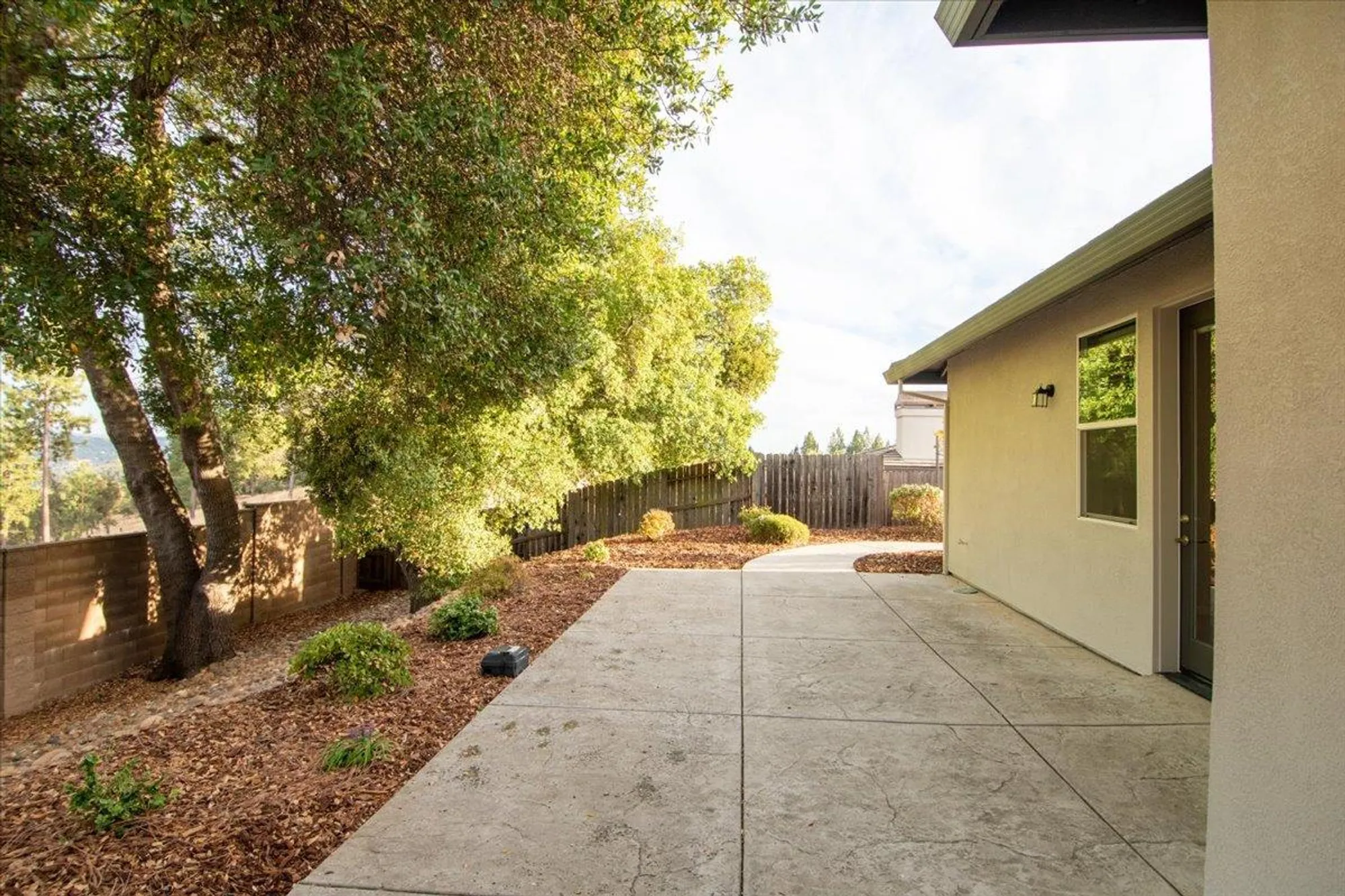 Property Slideshow image 10 of 54 | 2043 thomas dr, Jackson, CA, 95642