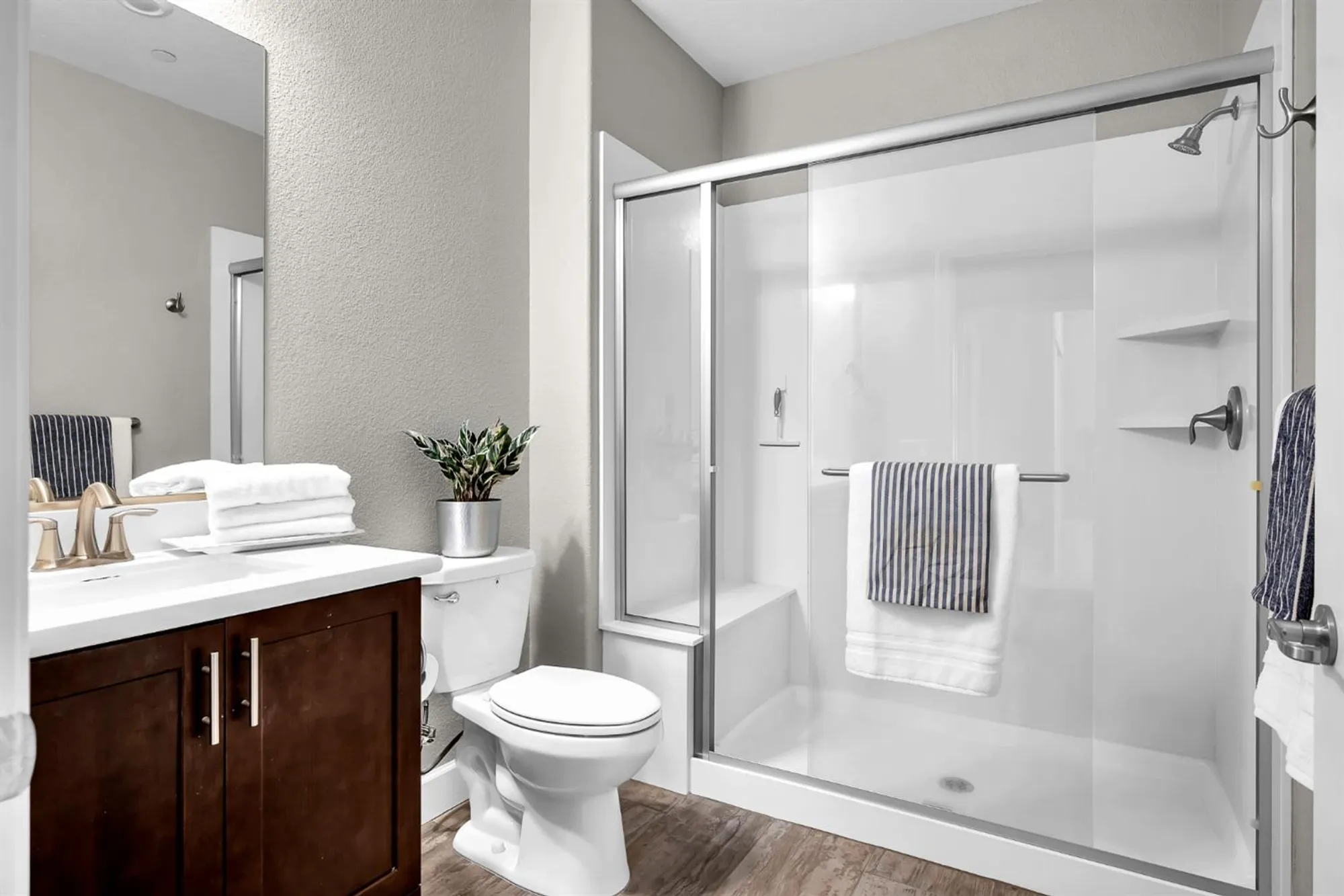 Property Slideshow image 32 of 83 | 3028 las palmas dr, El Dorado Hills, CA, 95762