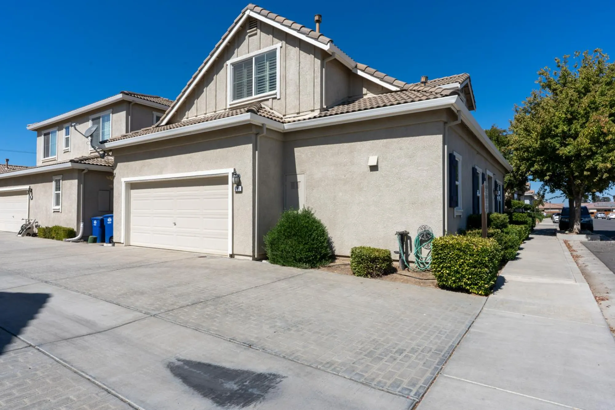 Property Slideshow image 2 of 45 | 601 betten st, Los Banos, CA, 93635