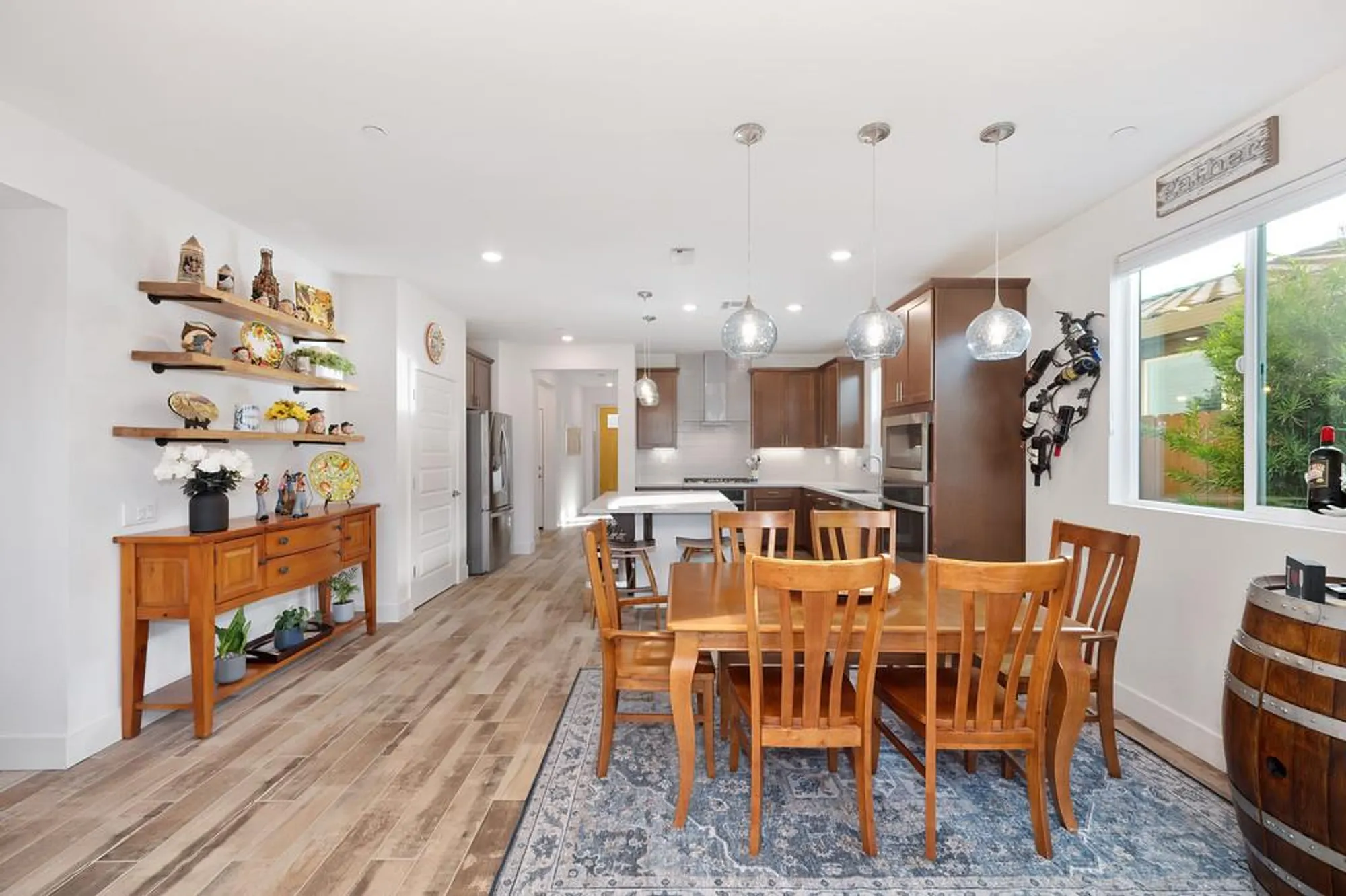 Property Slideshow image 16 of 48 | 2200 gemini ln, Roseville, CA, 95747