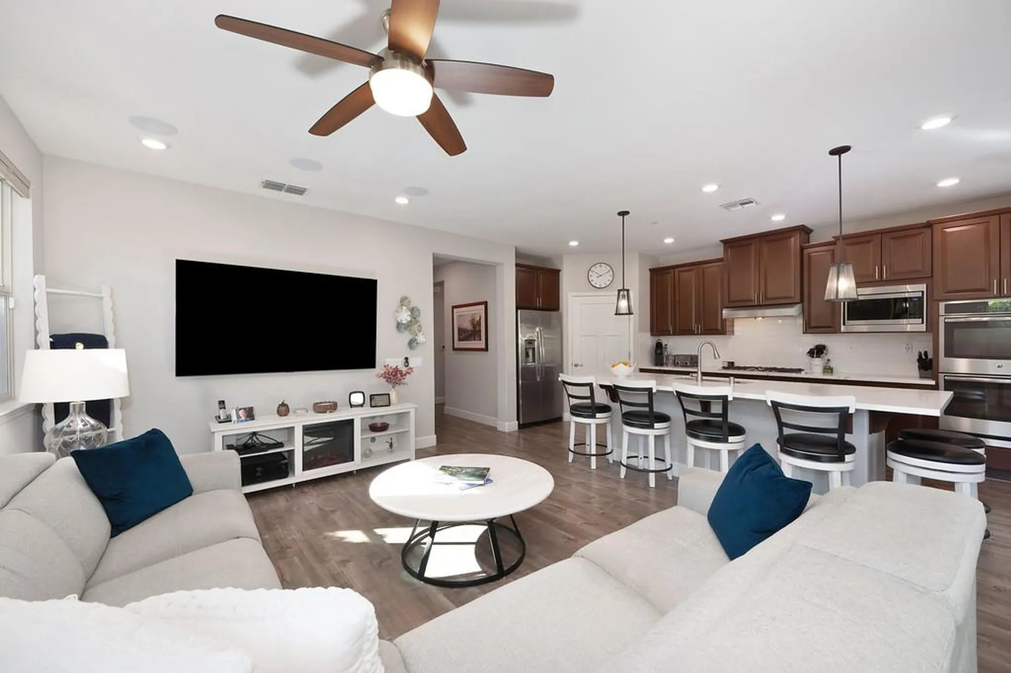 Property Slideshow image 2 of 60 | 6065 hot springs dr, El Dorado Hills, CA, 95762