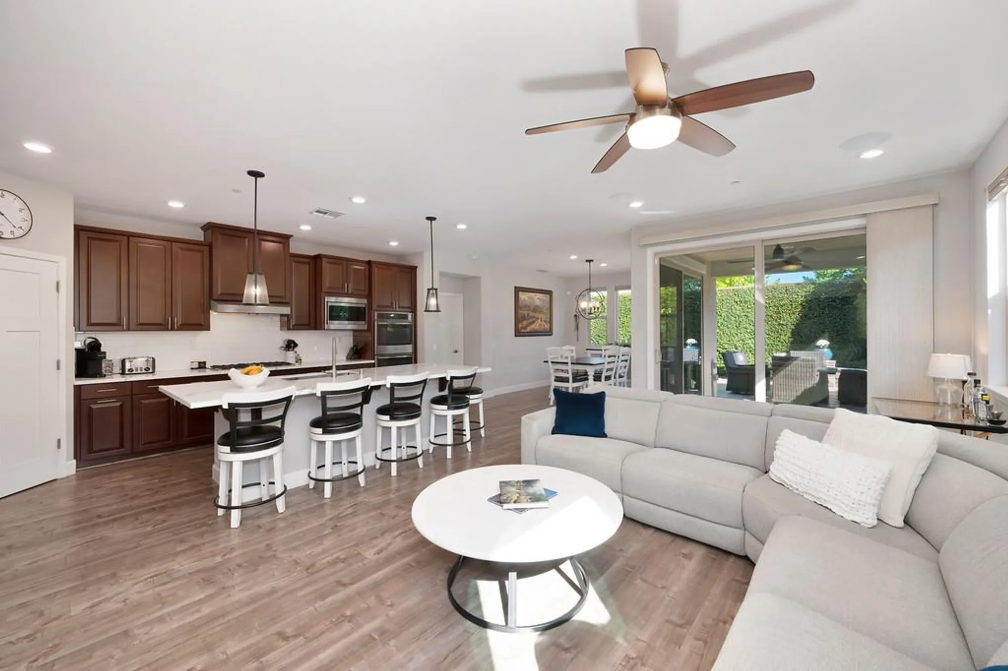 Property Slideshow image 11 of 60 | 6065 hot springs dr, El Dorado Hills, CA, 95762