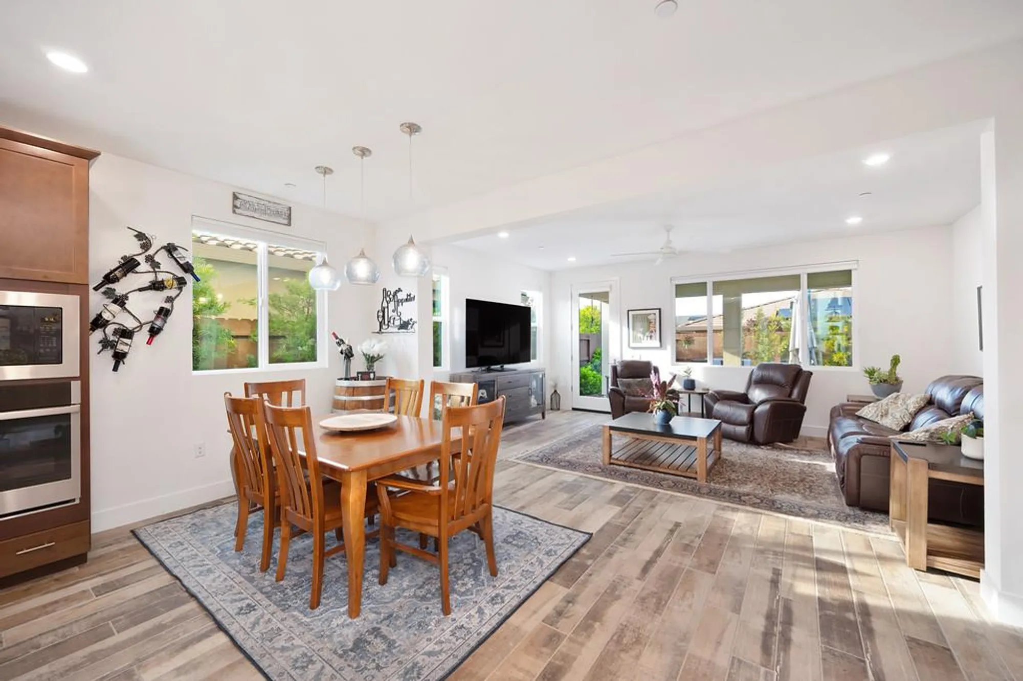 Property Slideshow image 19 of 48 | 2200 gemini ln, Roseville, CA, 95747