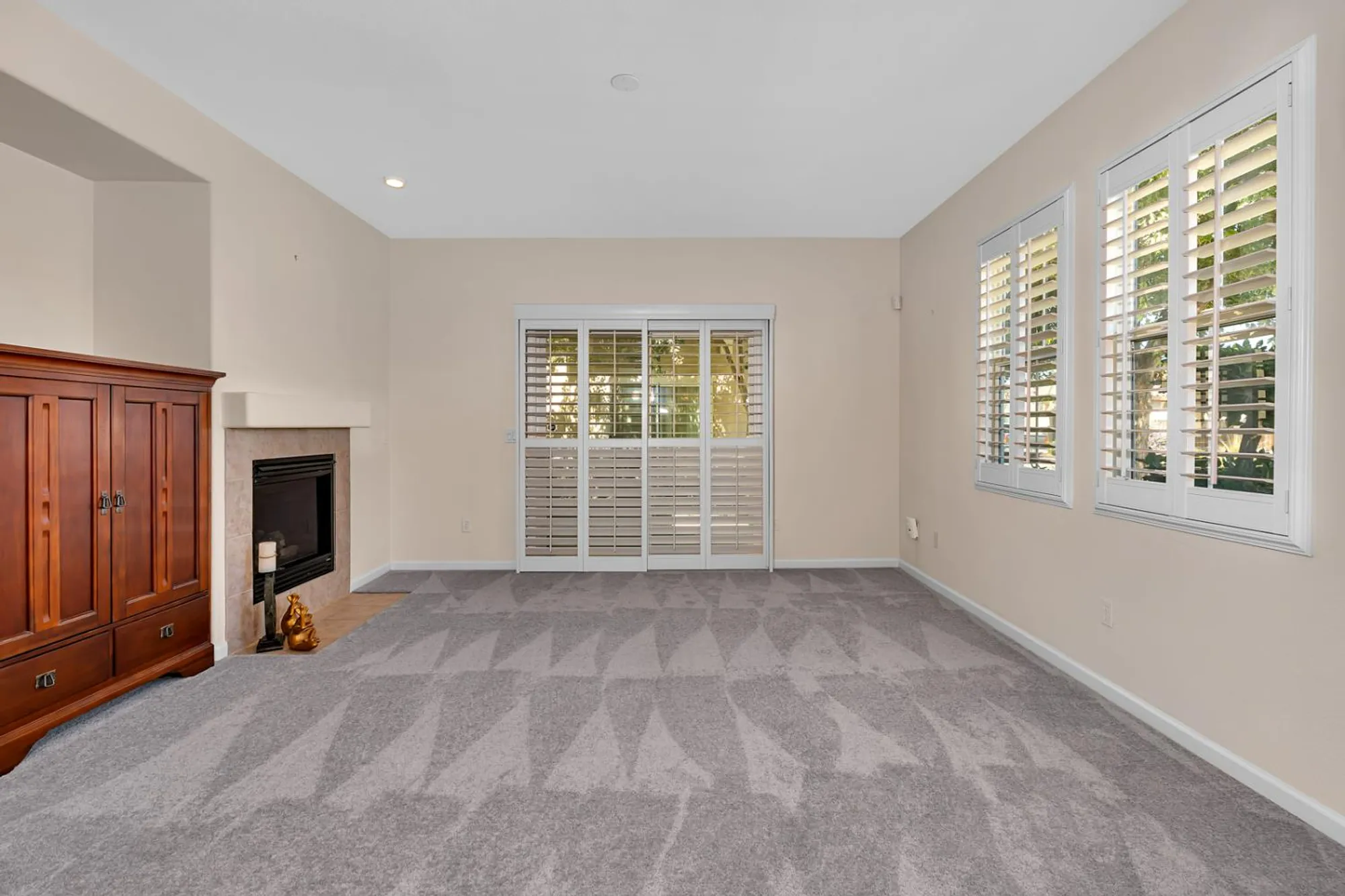 Property Slideshow image 8 of 45 | 601 betten st, Los Banos, CA, 93635