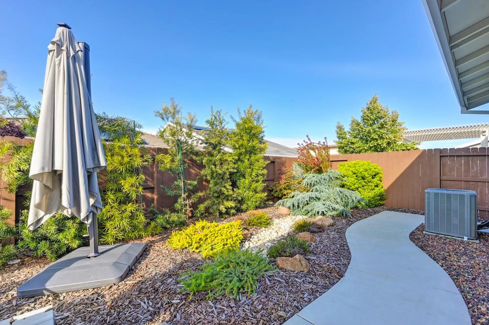 Property Slideshow image 46 of 48 | 2200 gemini ln, Roseville, CA, 95747