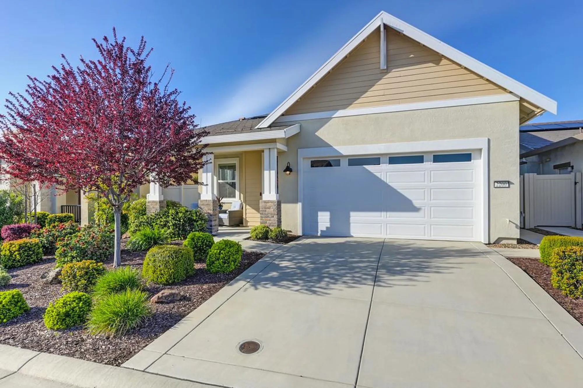 Property Slideshow image 6 of 48 | 2200 gemini ln, Roseville, CA, 95747