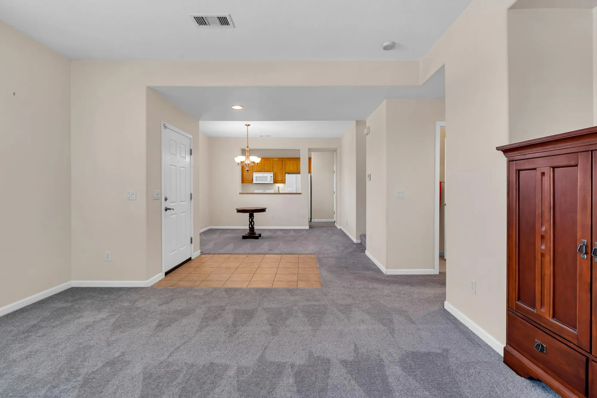 Property Slideshow image 10 of 45 | 601 betten st, Los Banos, CA, 93635