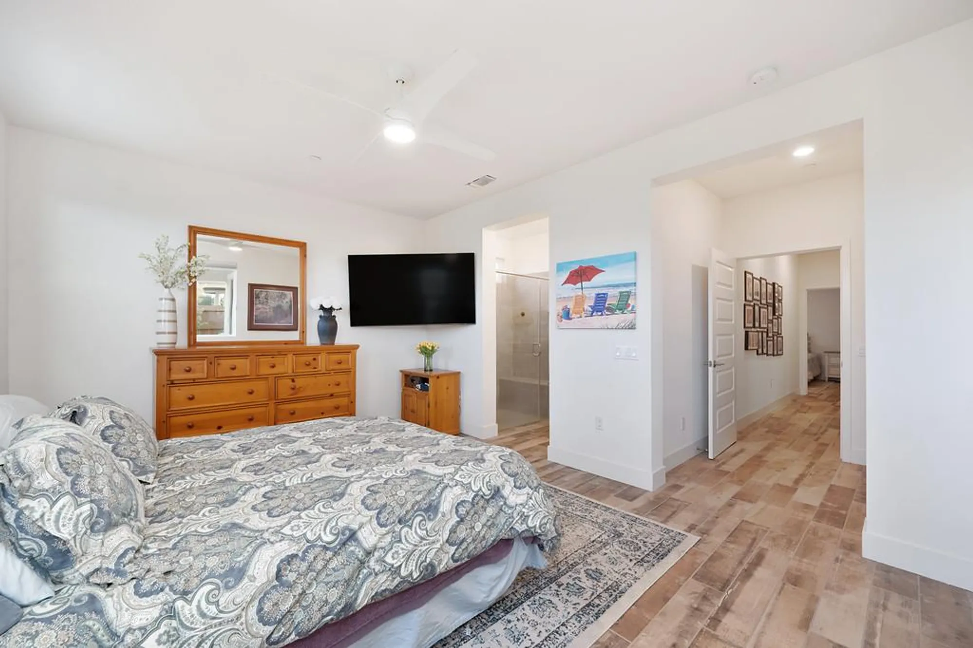 Property Slideshow image 30 of 48 | 2200 gemini ln, Roseville, CA, 95747