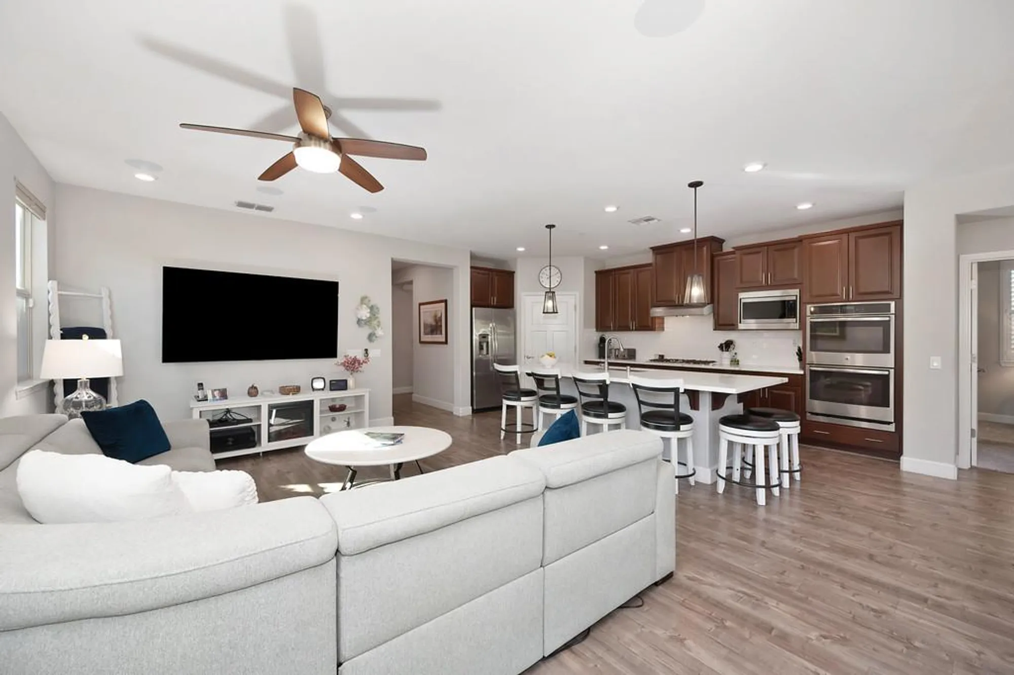 Property Slideshow image 12 of 60 | 6065 hot springs dr, El Dorado Hills, CA, 95762