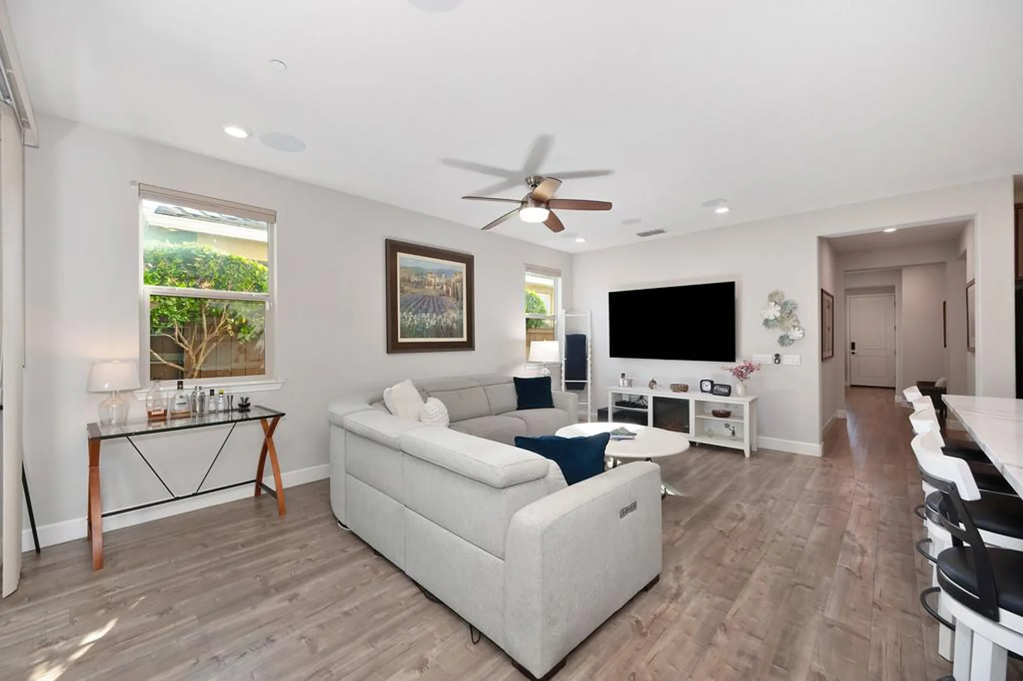 Property Slideshow image 14 of 60 | 6065 hot springs dr, El Dorado Hills, CA, 95762