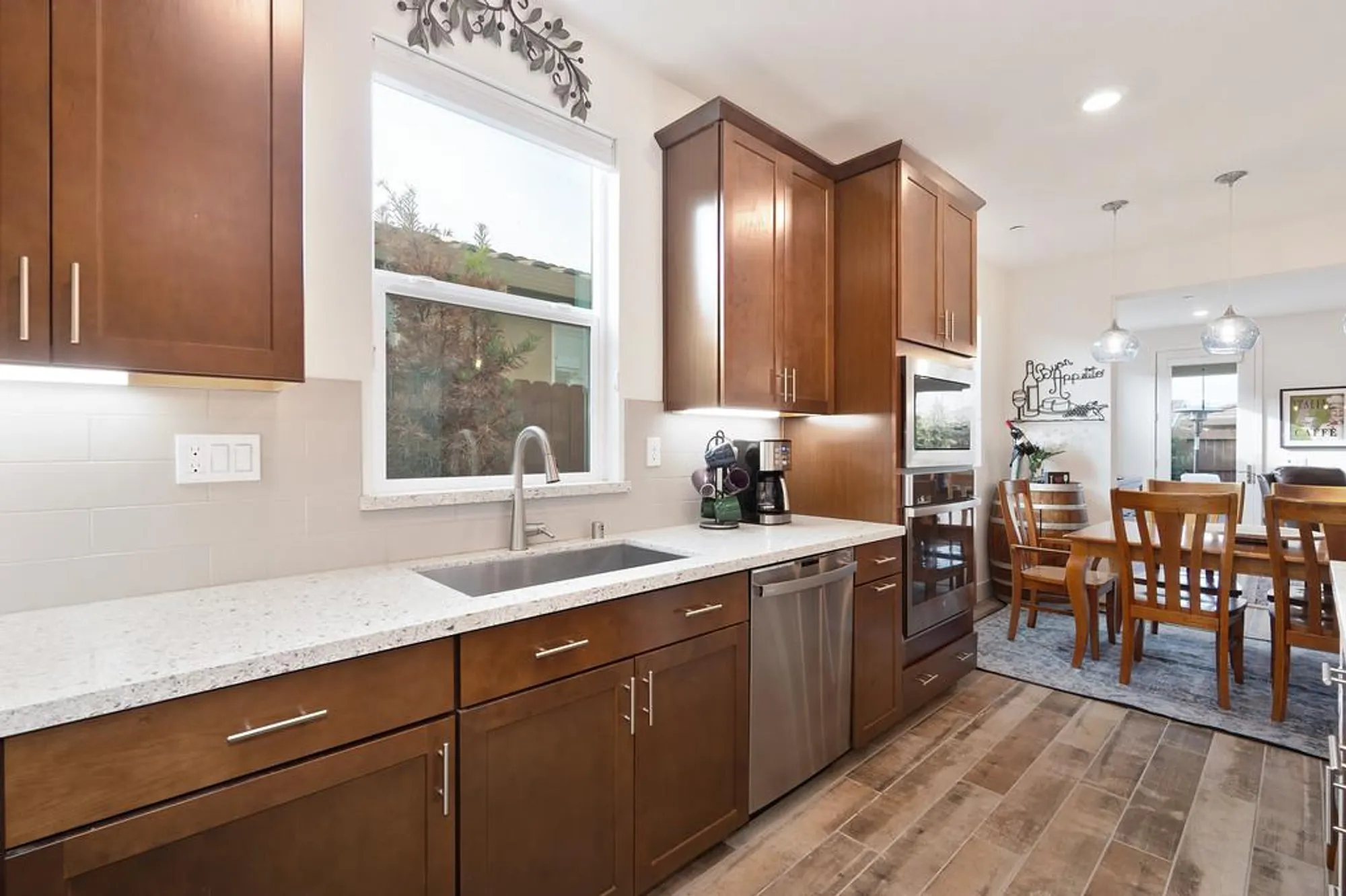 Property Slideshow image 17 of 48 | 2200 gemini ln, Roseville, CA, 95747