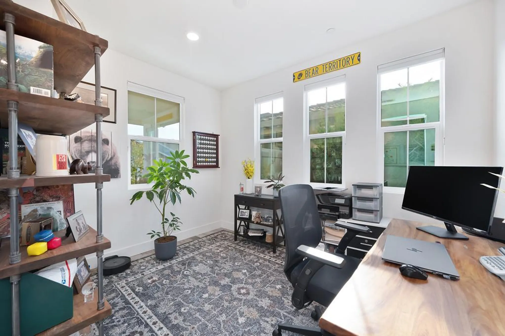 Property Slideshow image 10 of 48 | 2200 gemini ln, Roseville, CA, 95747