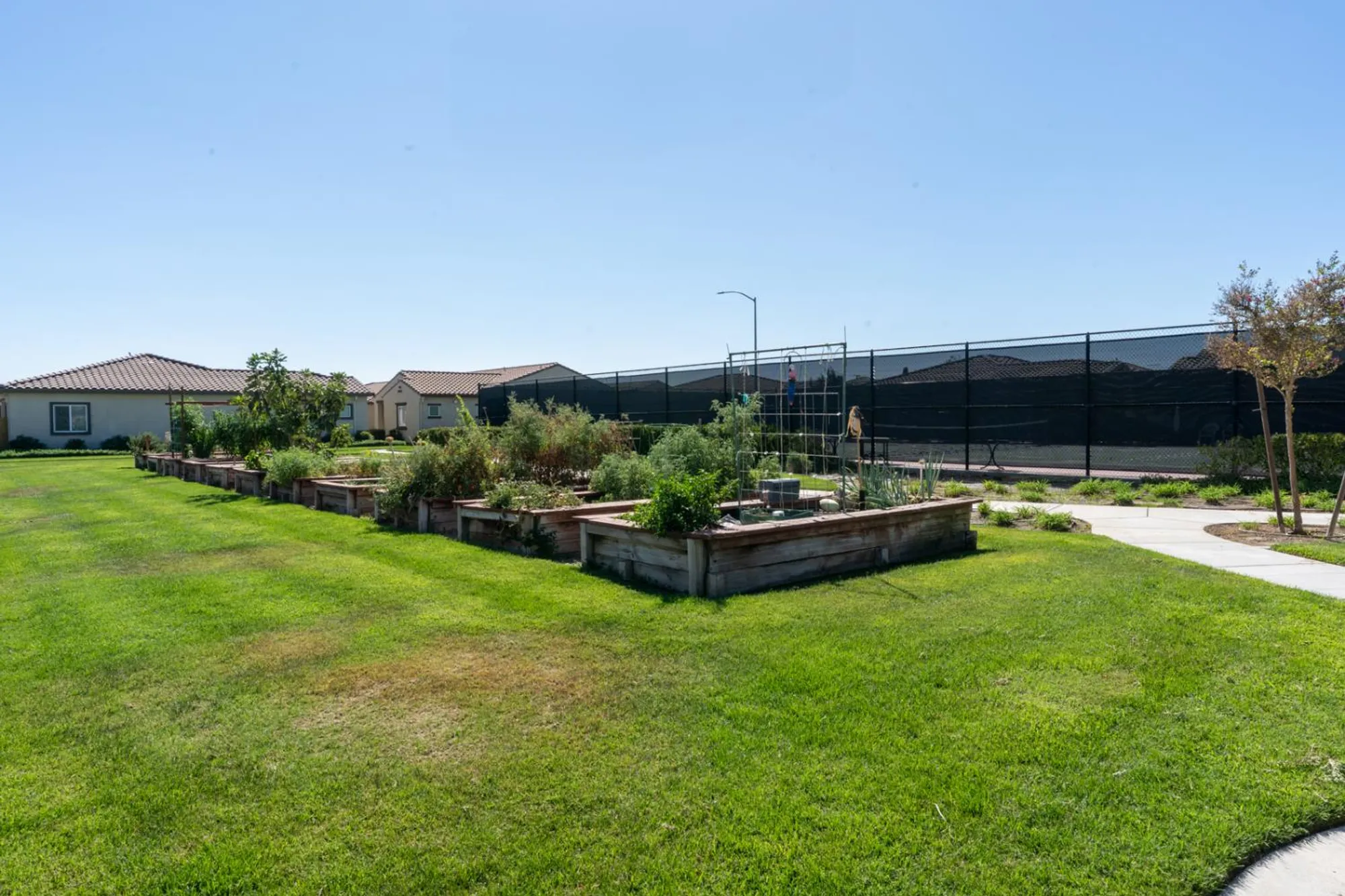 Property Slideshow image 38 of 45 | 601 betten st, Los Banos, CA, 93635