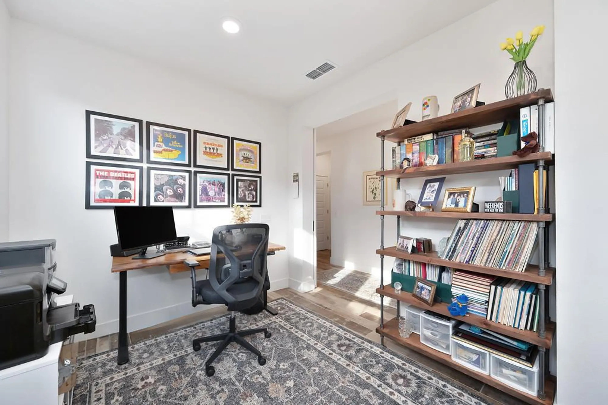 Property Slideshow image 12 of 48 | 2200 gemini ln, Roseville, CA, 95747