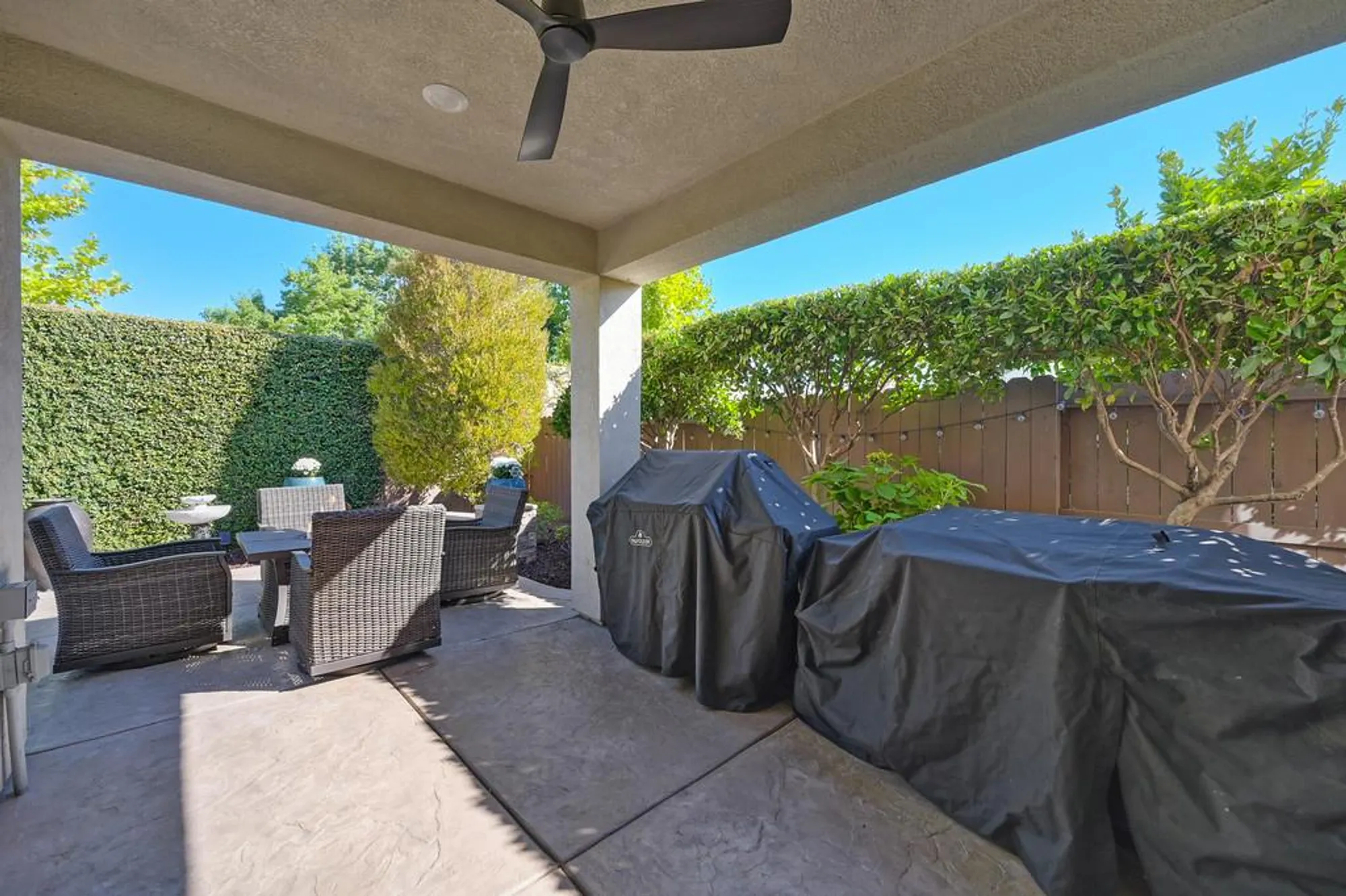 Property Slideshow image 42 of 60 | 6065 hot springs dr, El Dorado Hills, CA, 95762