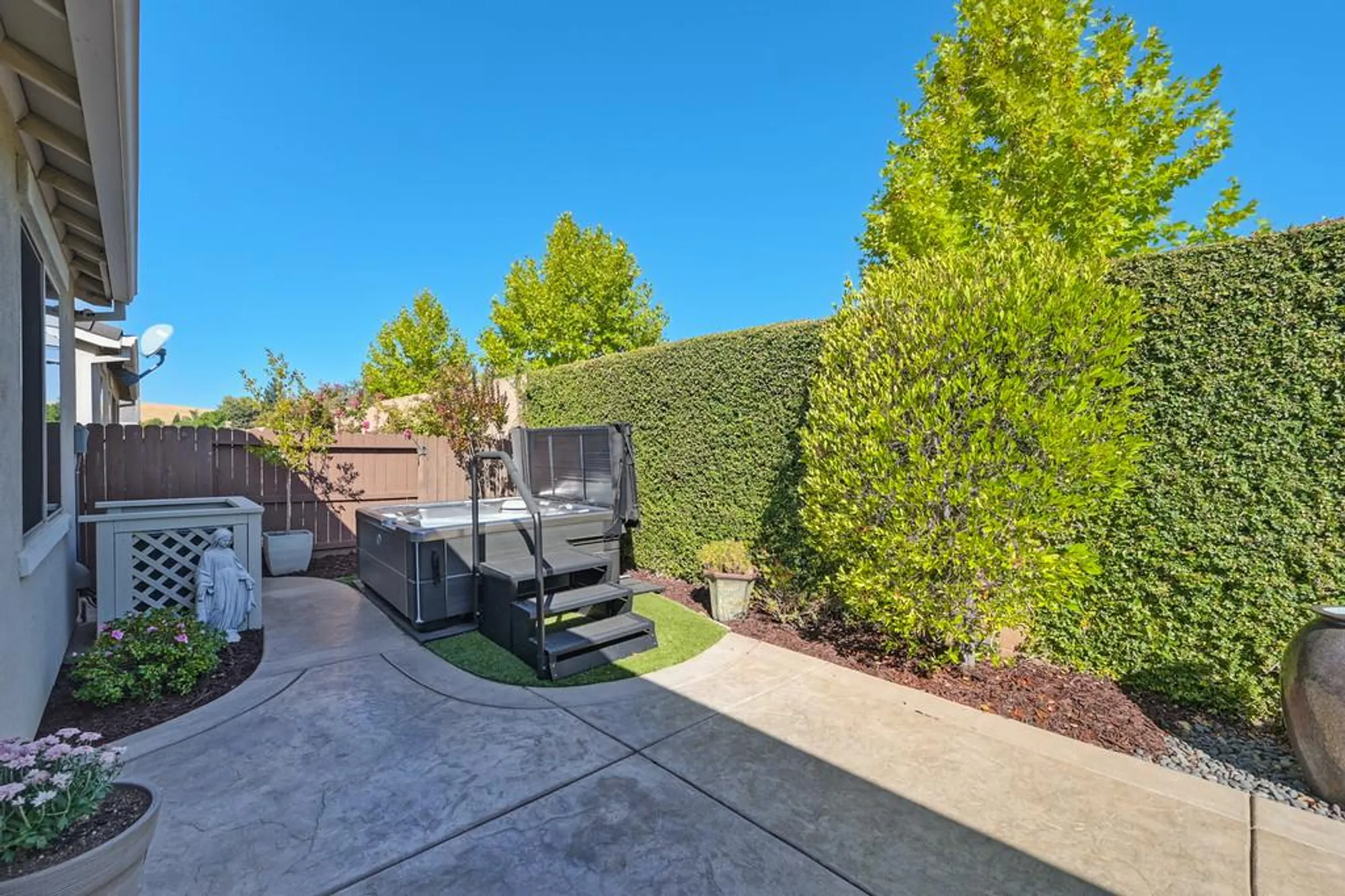 Property Slideshow image 48 of 60 | 6065 hot springs dr, El Dorado Hills, CA, 95762