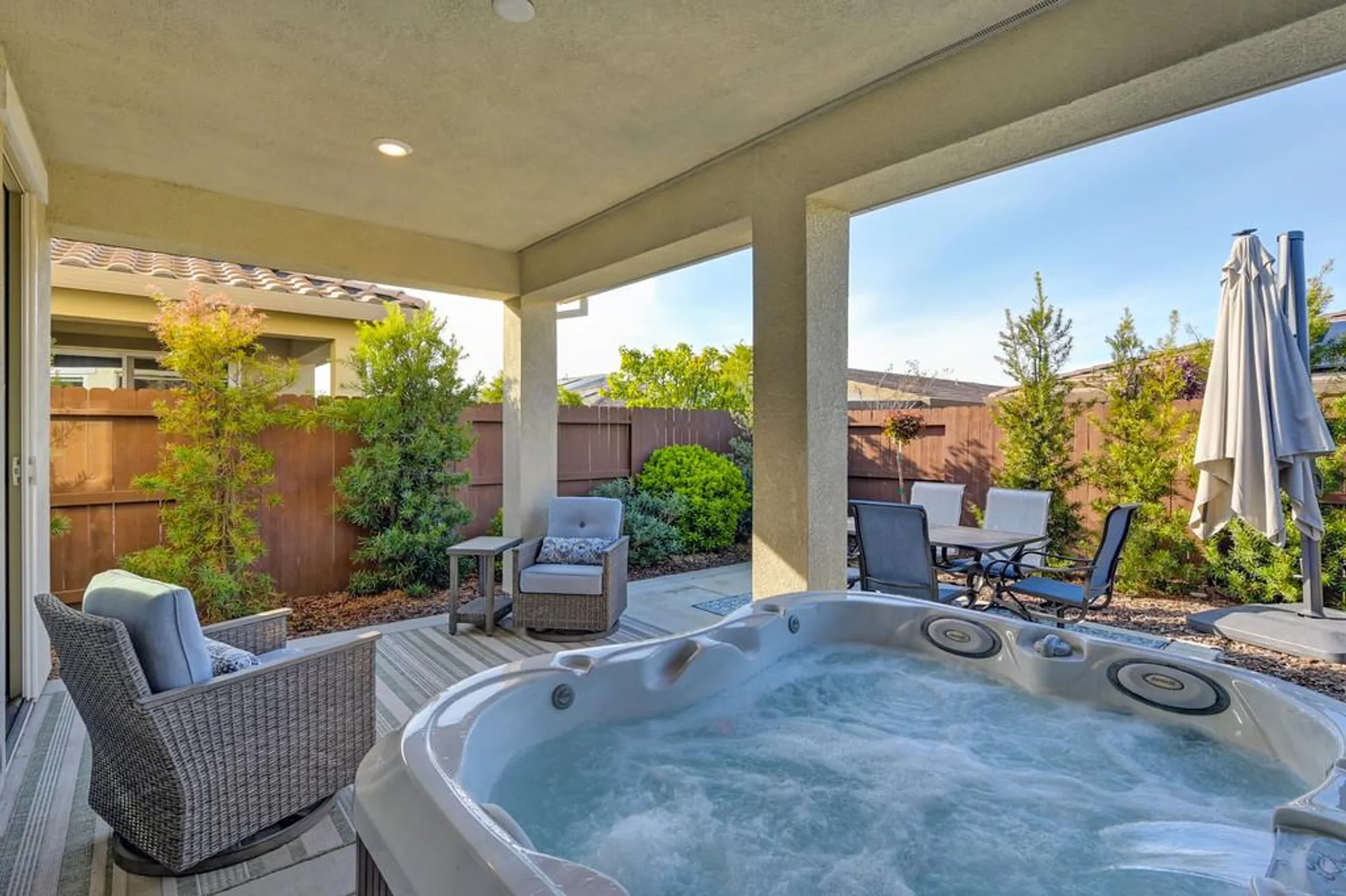 Property Slideshow image 39 of 48 | 2200 gemini ln, Roseville, CA, 95747