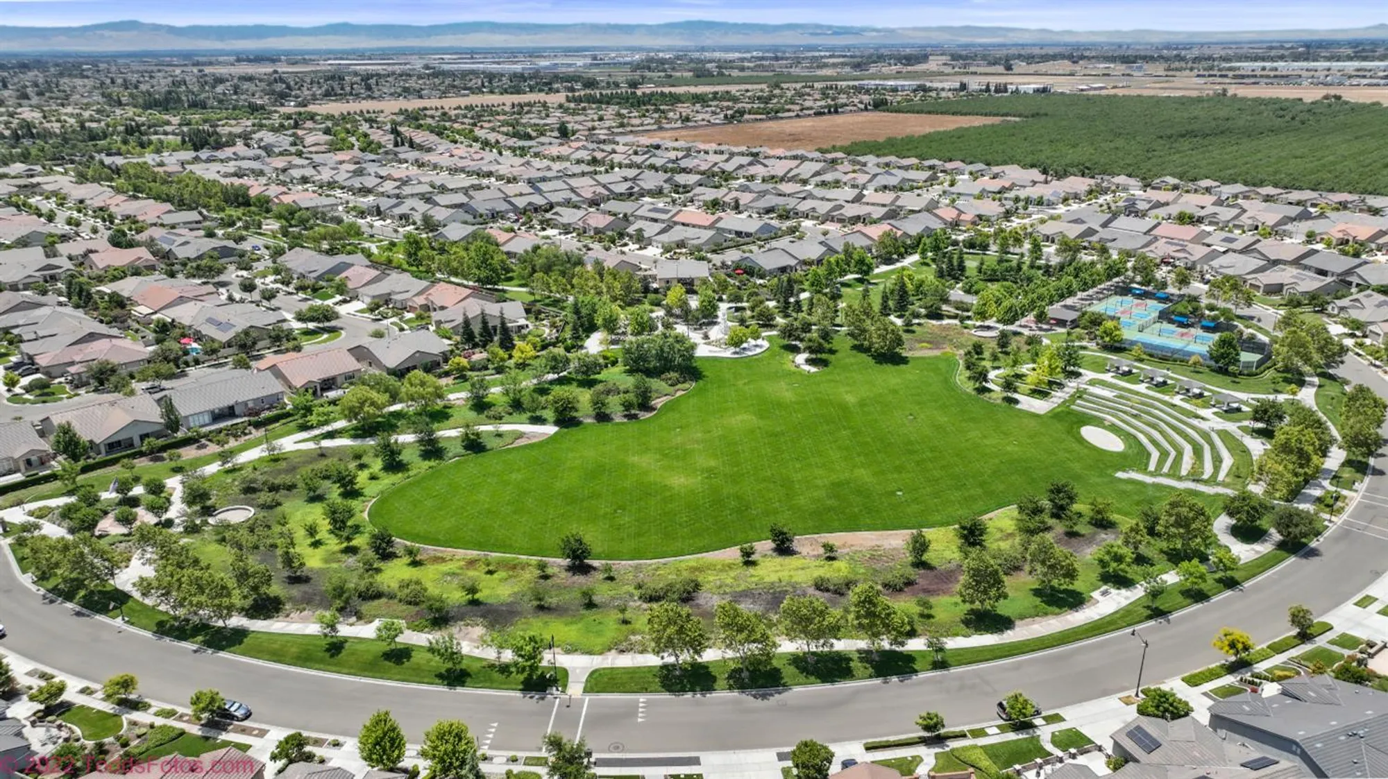 Property Slideshow image 72 of 87 | 2421 shady oak pl, Manteca, CA, 95336