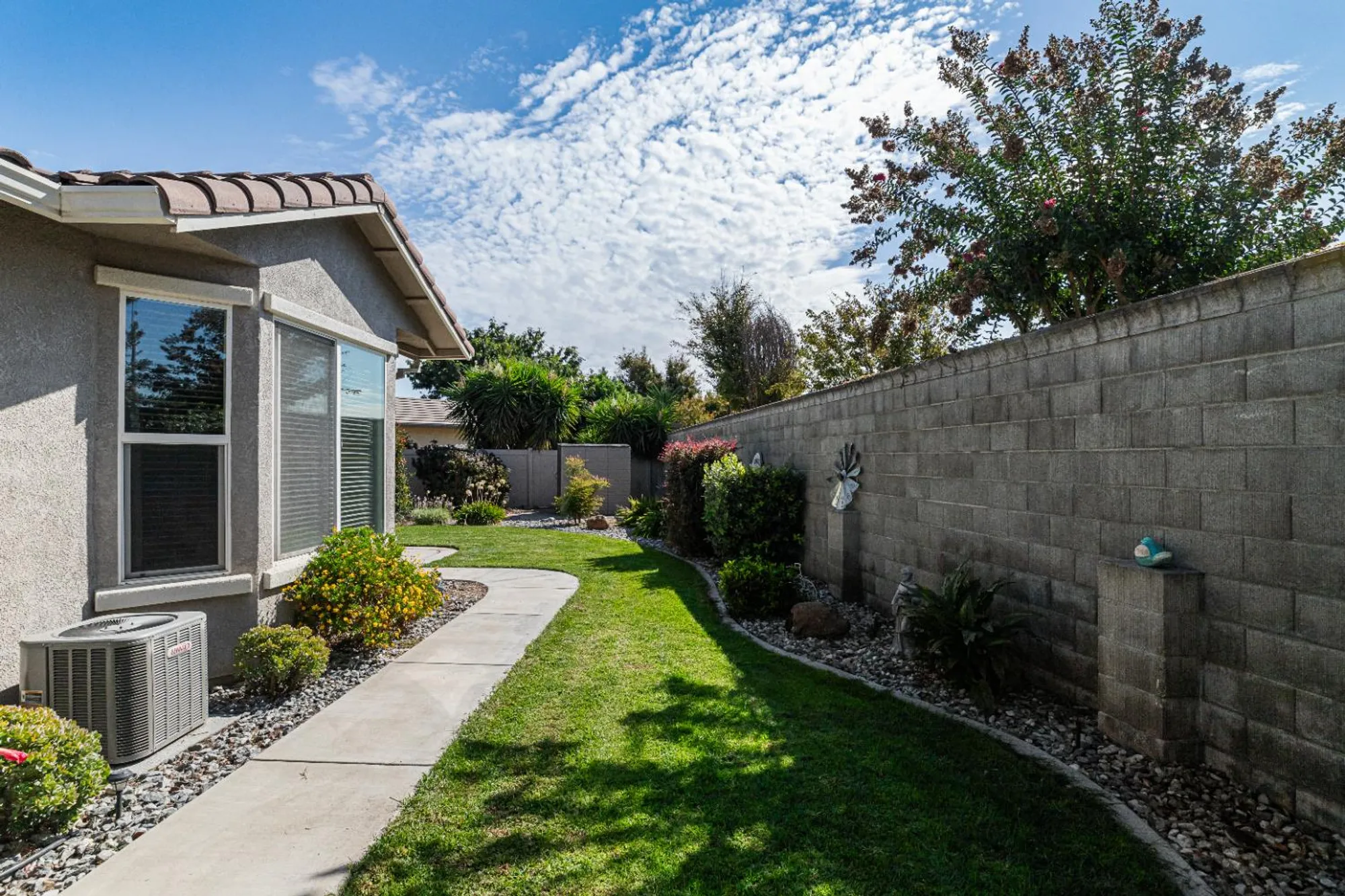 Property Slideshow image 33 of 87 | 2421 shady oak pl, Manteca, CA, 95336