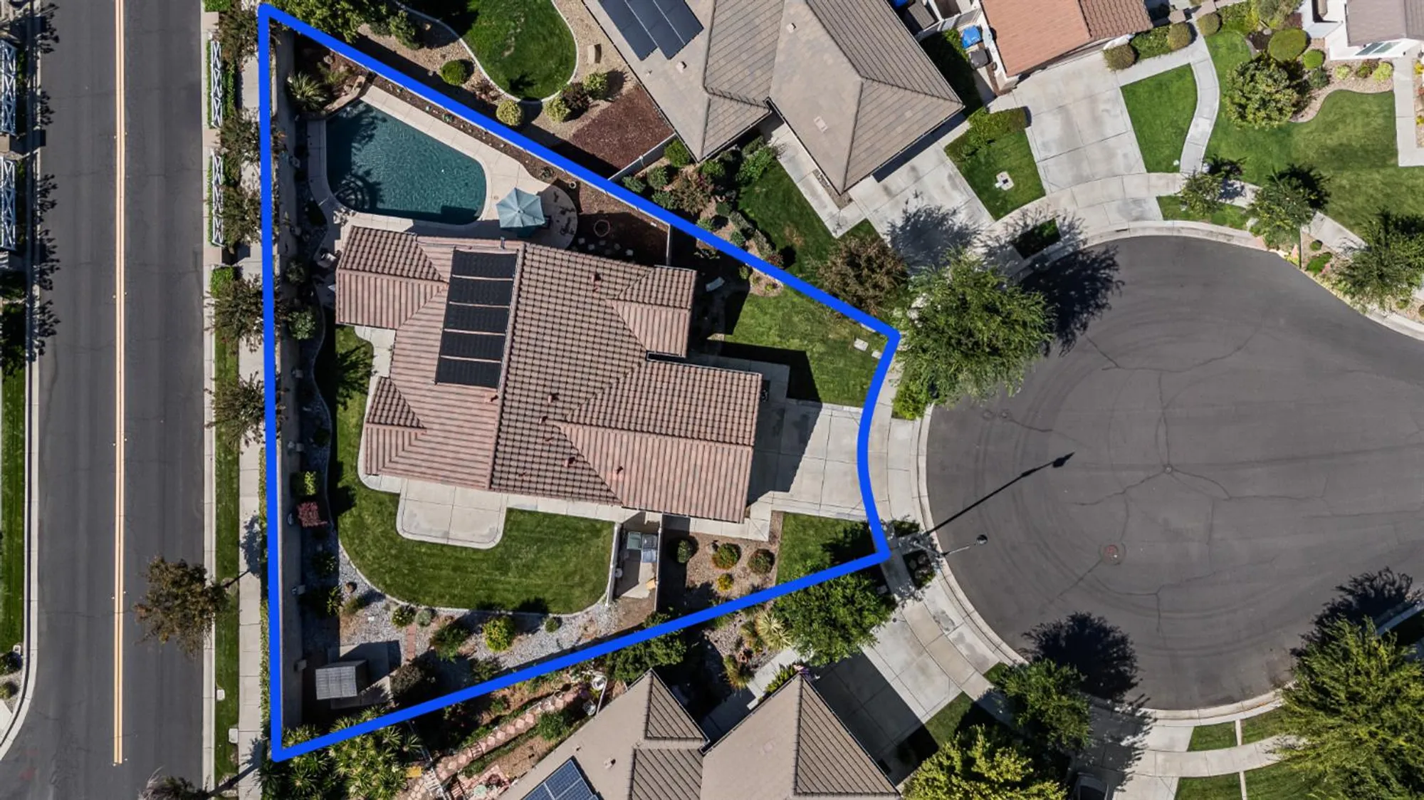 Property Slideshow image 41 of 87 | 2421 shady oak pl, Manteca, CA, 95336