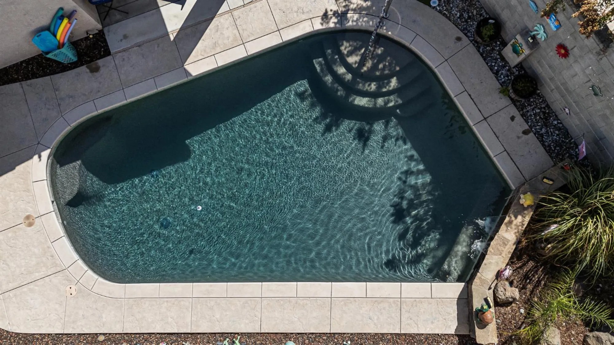 Property Slideshow image 40 of 87 | 2421 shady oak pl, Manteca, CA, 95336