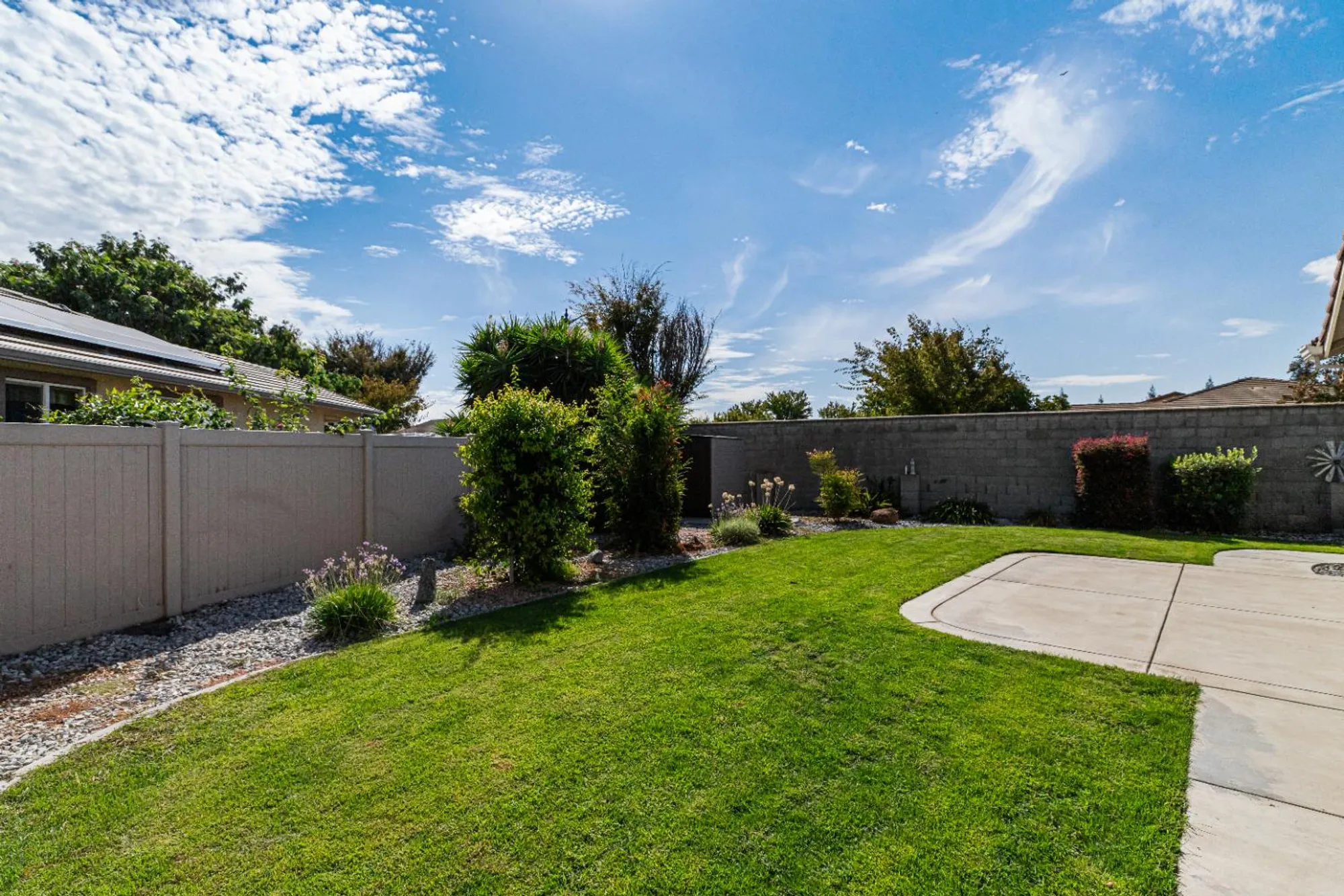 Property Slideshow image 35 of 87 | 2421 shady oak pl, Manteca, CA, 95336