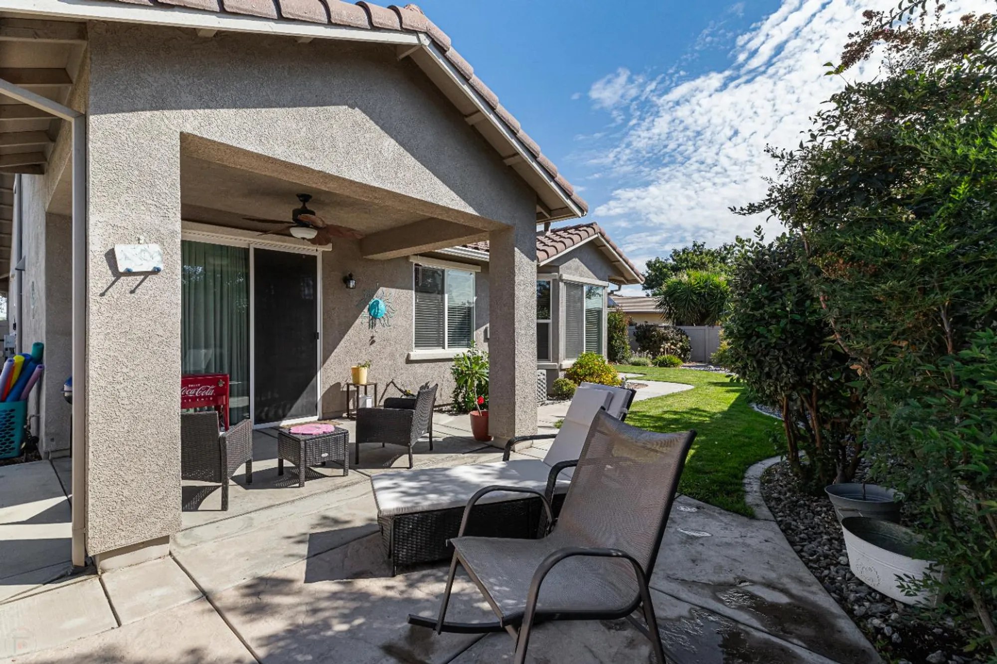 Property Slideshow image 32 of 87 | 2421 shady oak pl, Manteca, CA, 95336
