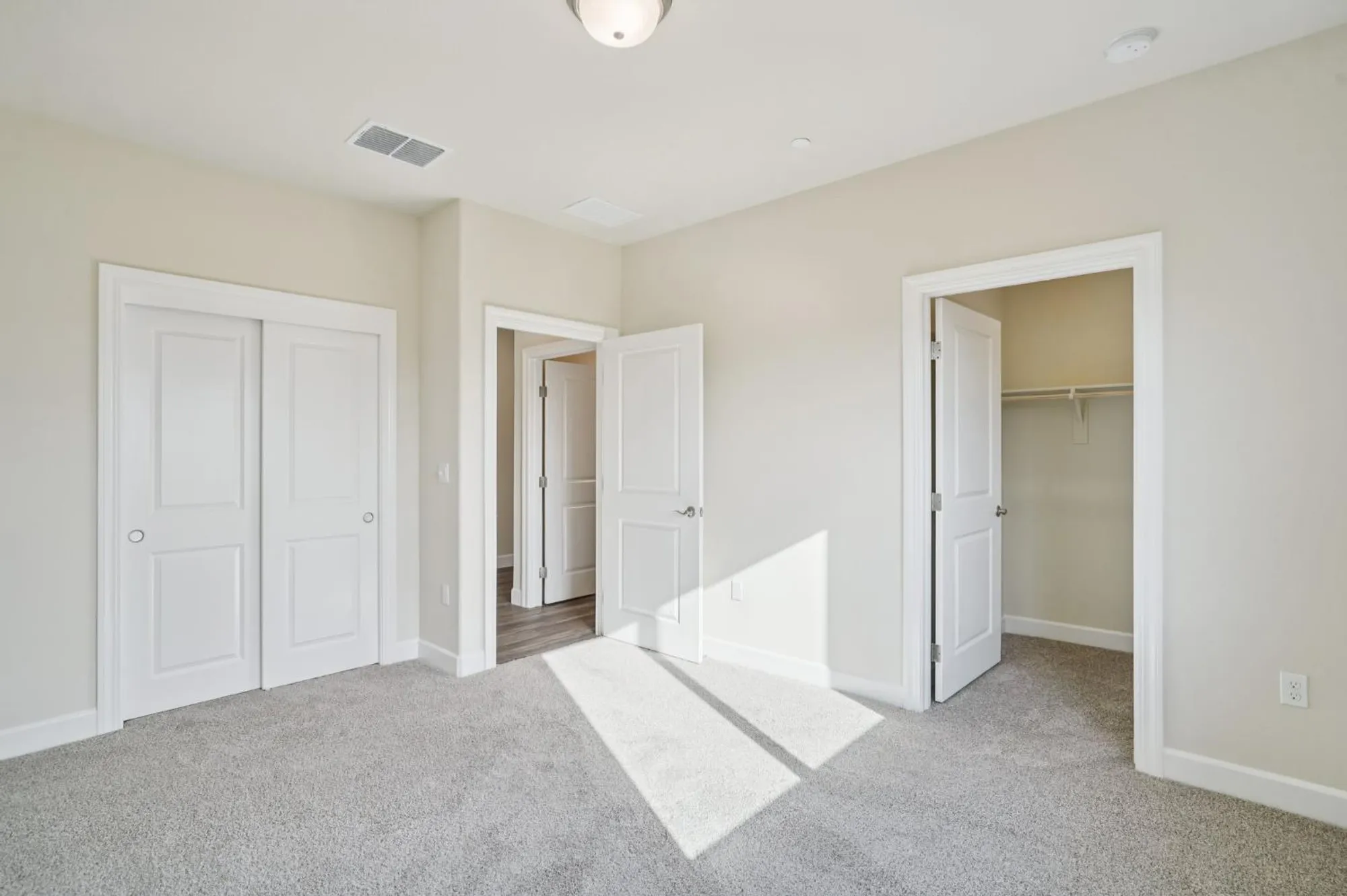 Property Slideshow image 5 of 20 | 1136 crenshaw rd, Galt, CA, 95632