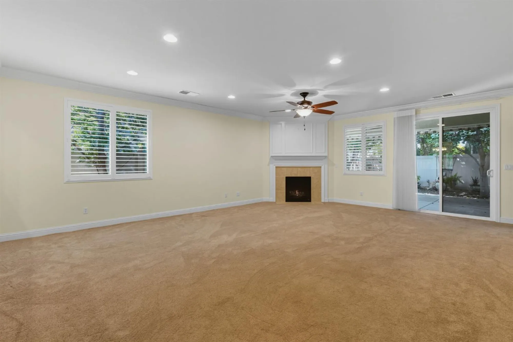 Property Slideshow image 20 of 39 | 2473 dutchwood ln, Manteca, CA, 95336