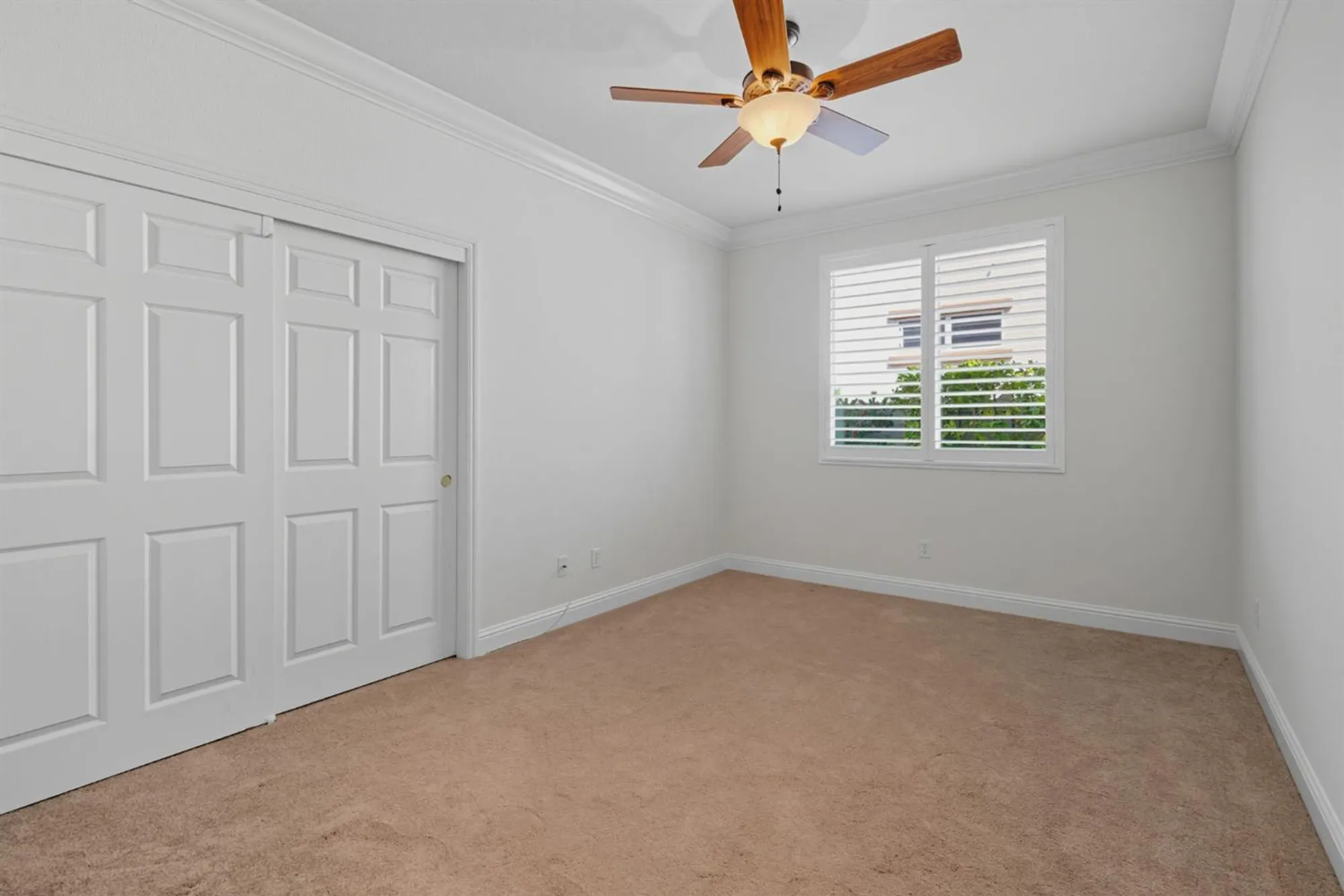 Property Slideshow image 27 of 39 | 2473 dutchwood ln, Manteca, CA, 95336