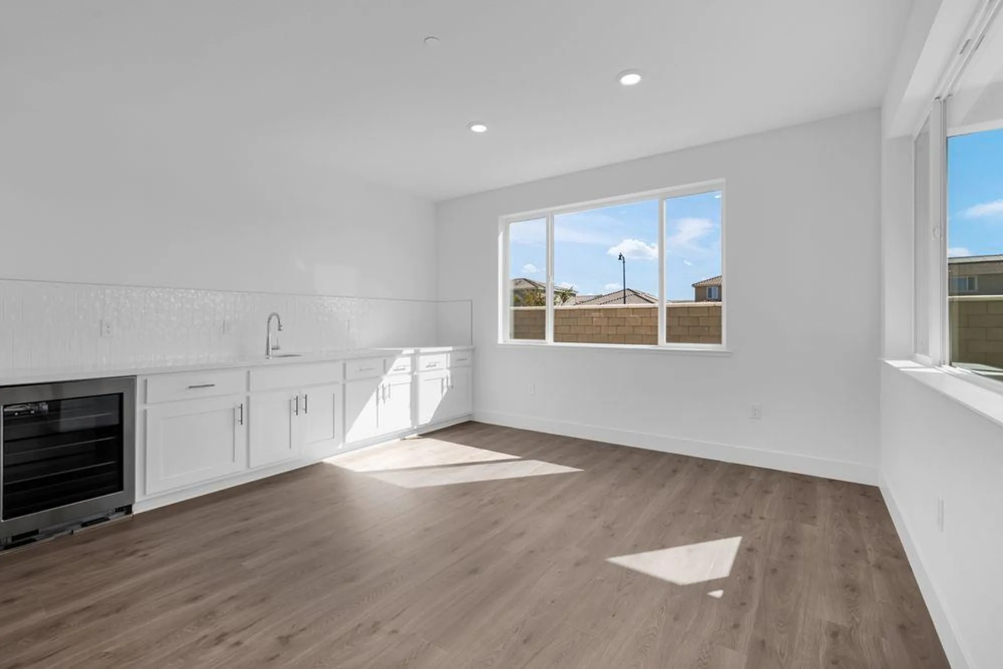 Property Slideshow image 11 of 55 | 10328 evangaline way, Elk Grove, CA, 95757