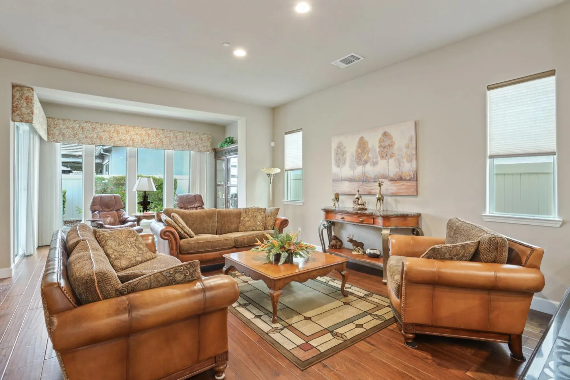 Property Slideshow image 31 of 64 | 2679 glen echo ln, Manteca, CA, 95336
