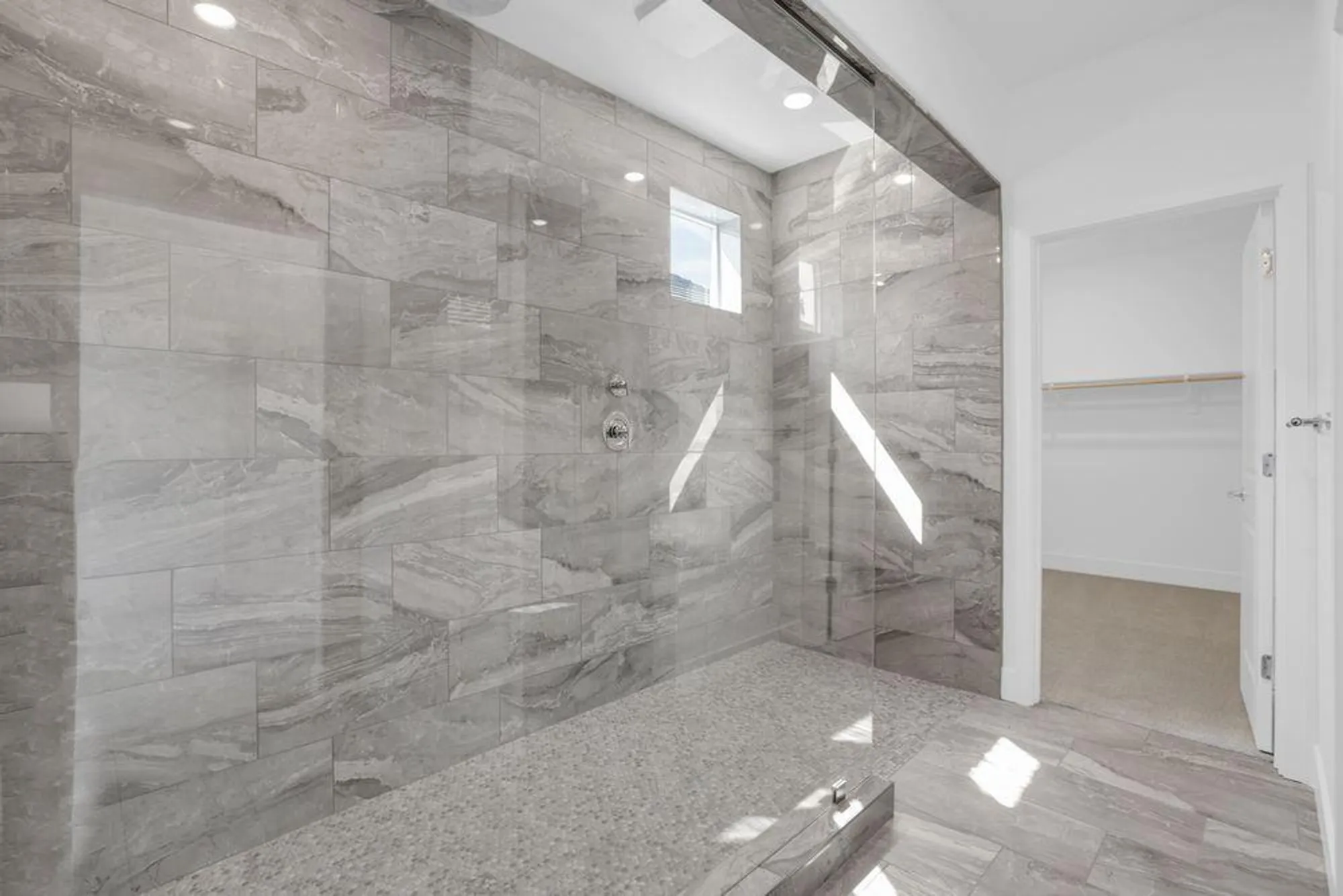 Property Slideshow image 19 of 55 | 10324 evangaline way, Elk Grove, CA, 95757