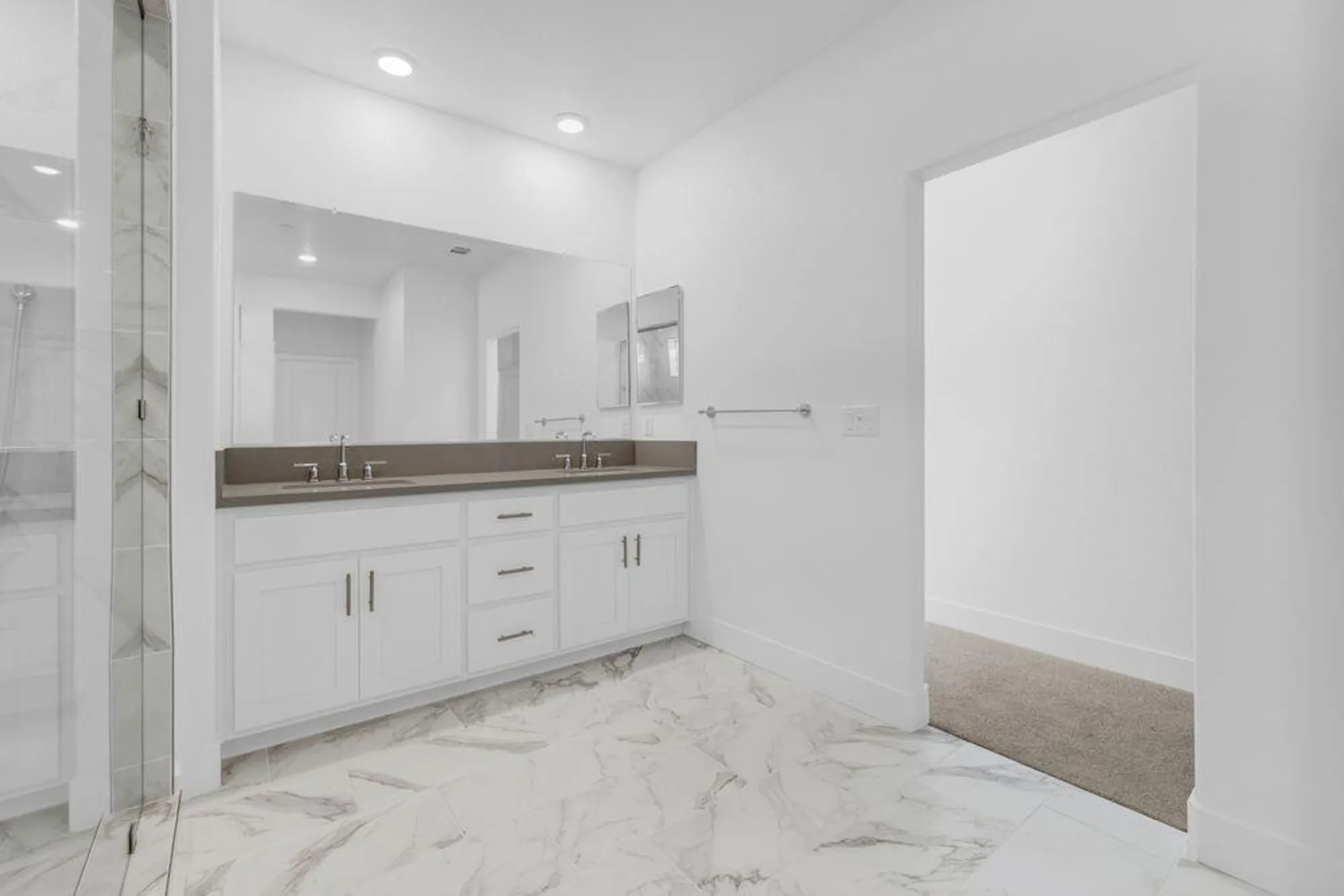 Property Slideshow image 18 of 55 | 10328 evangaline way, Elk Grove, CA, 95757